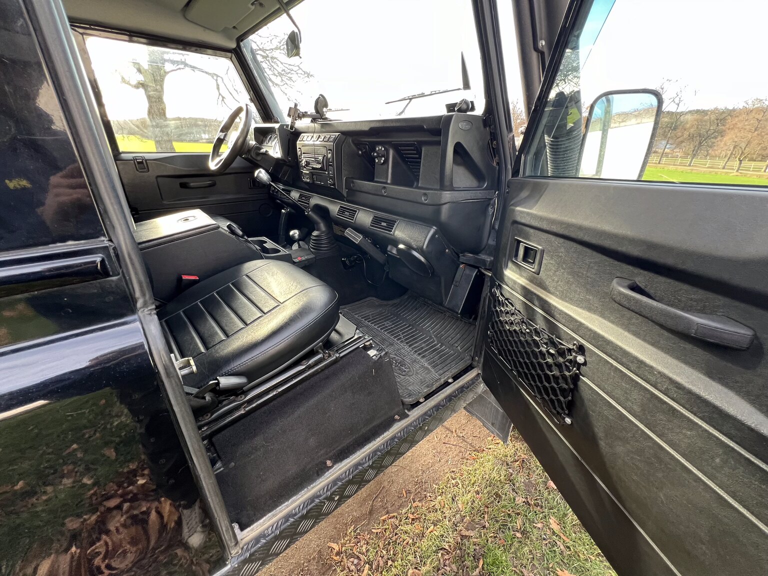 Interior image of 2002 Land Rover Defender 90 2.5 Td5