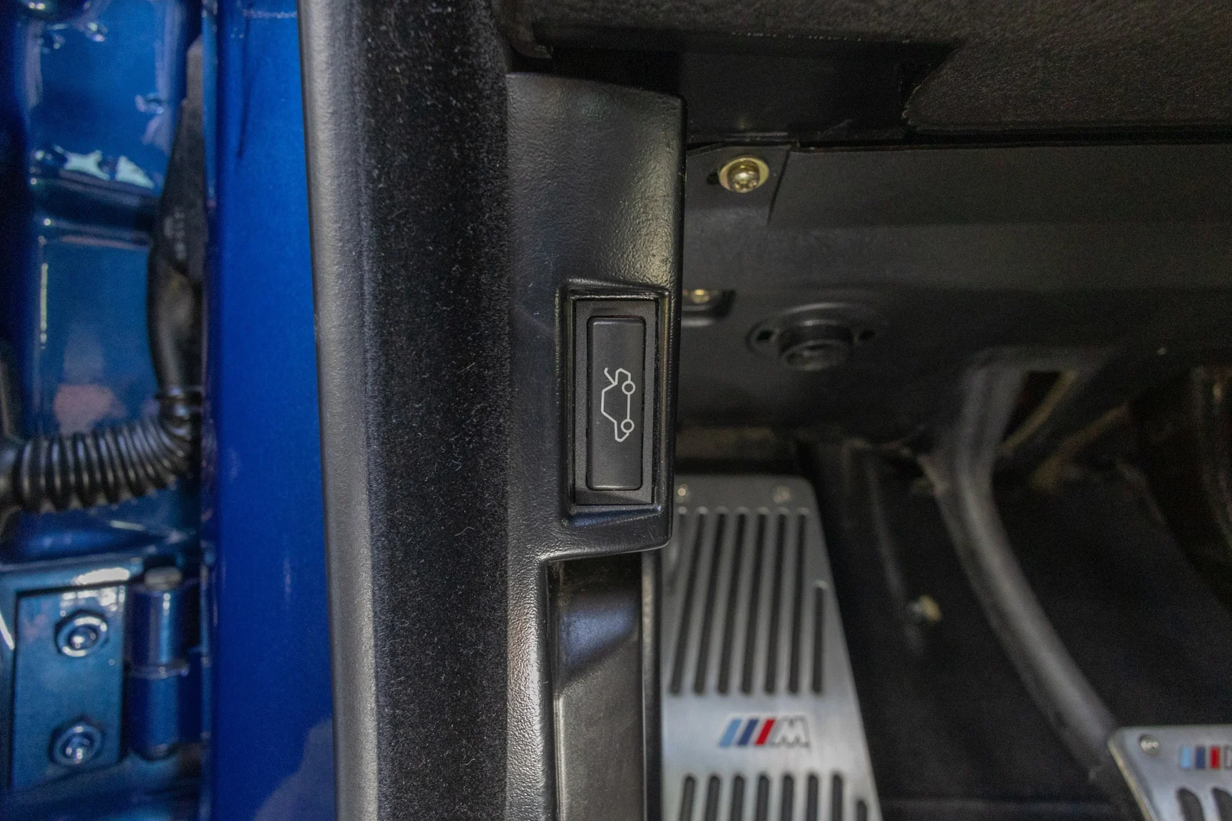 Innenraumfoto von 2002 BMW M5 E39 (43)