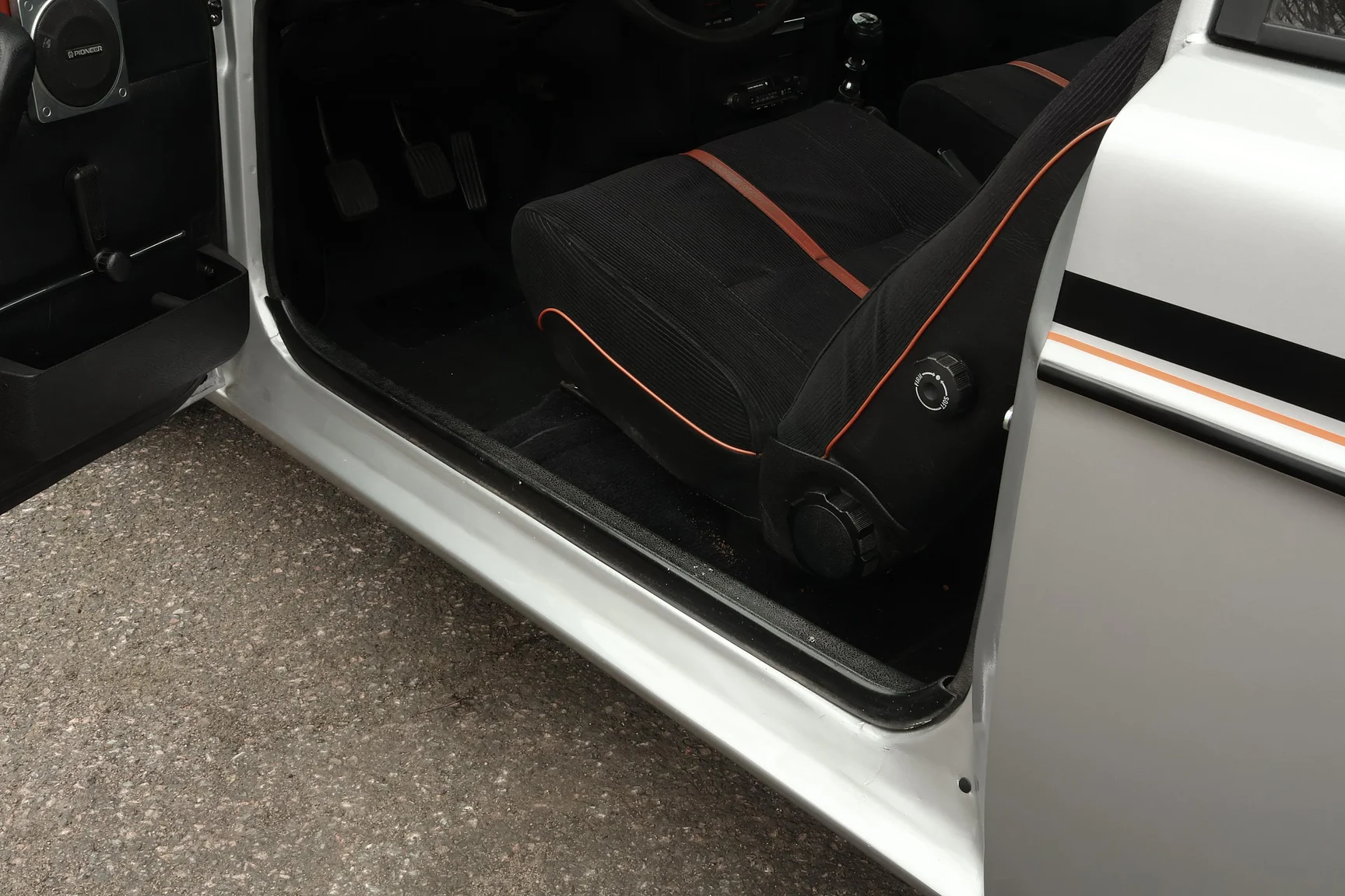 Innenraumfoto von 1978 Volvo 242 GT (24)
