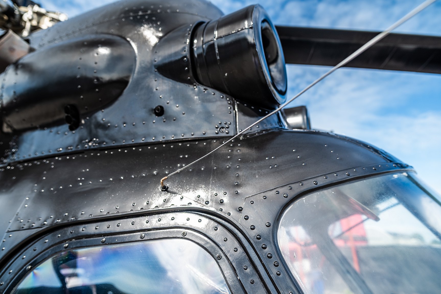 Aussenfoto 1974 MIL Mi-2