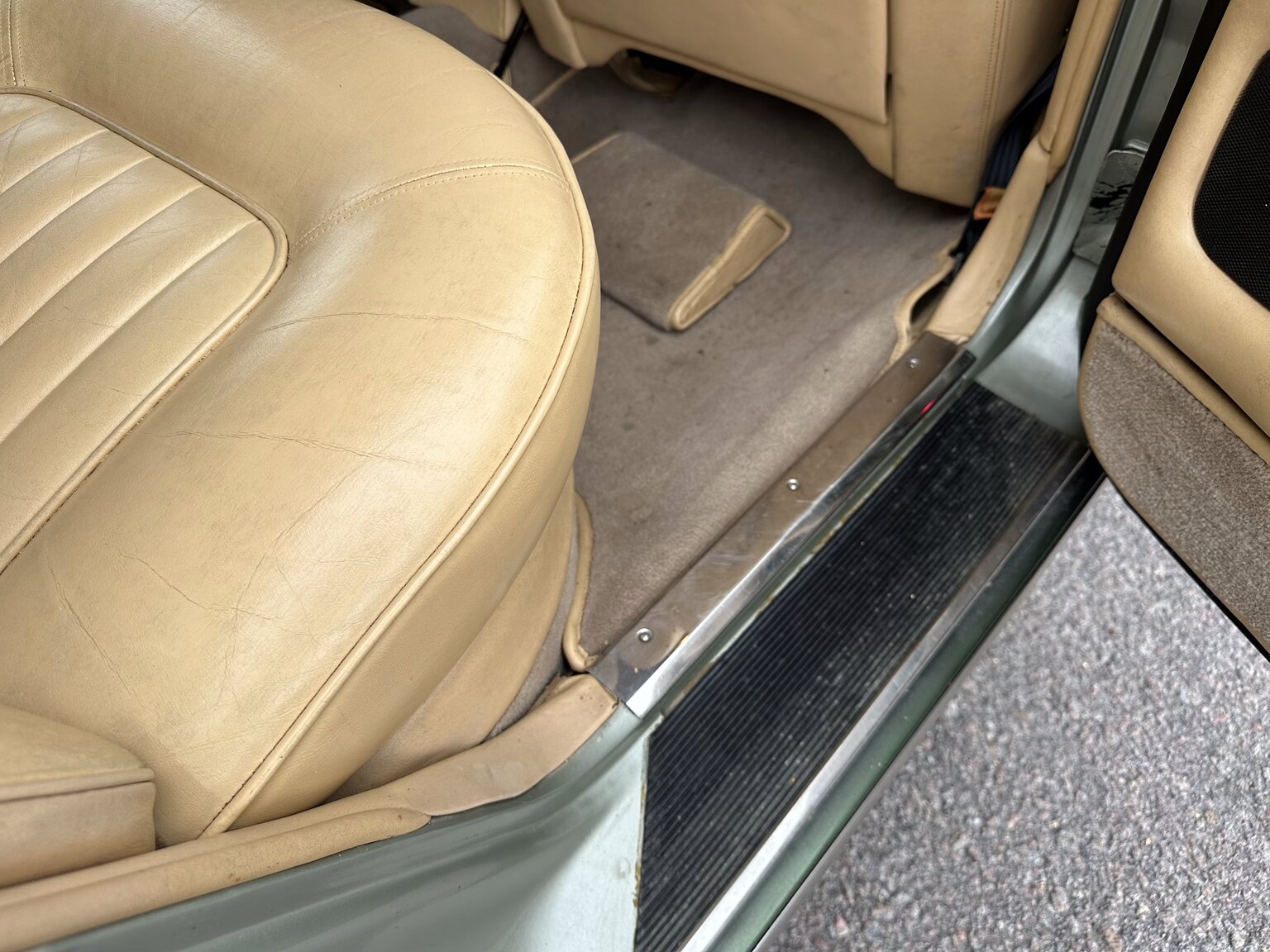 Interior image of 1982  Rolls Royce Silver Spirit
