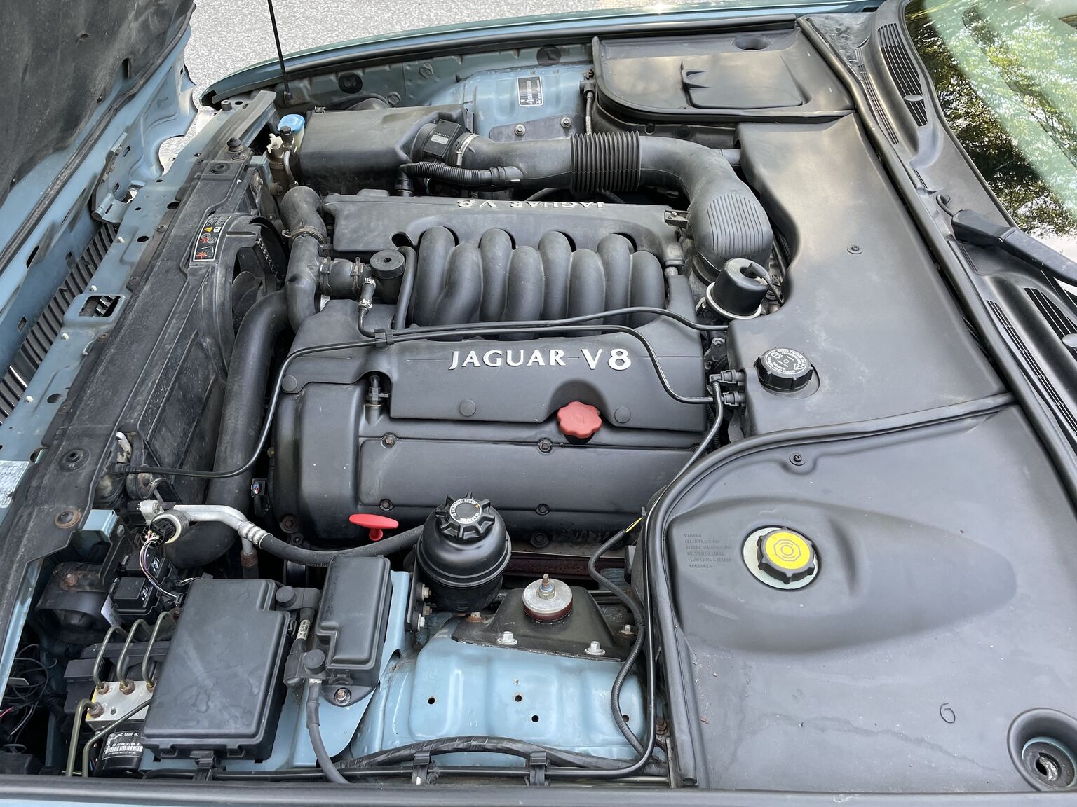Image of 1998 Jaguar XJ8 Sovereign mechanics (14)