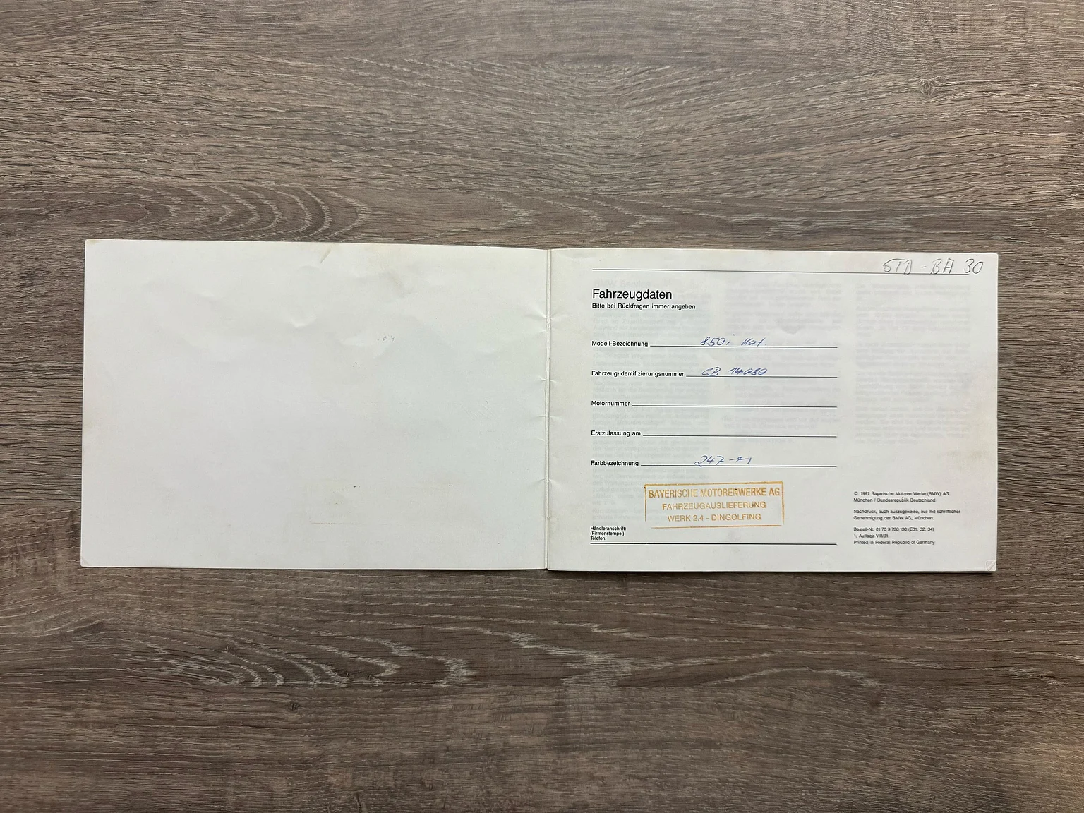 Documentation for 1992 BMW 850i 6-speed manual - NO RESERVE (8)