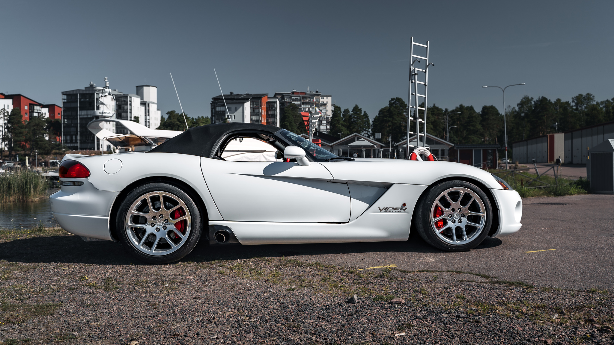 Exteriörbild på 2004 Dodge Viper Mamba Edition