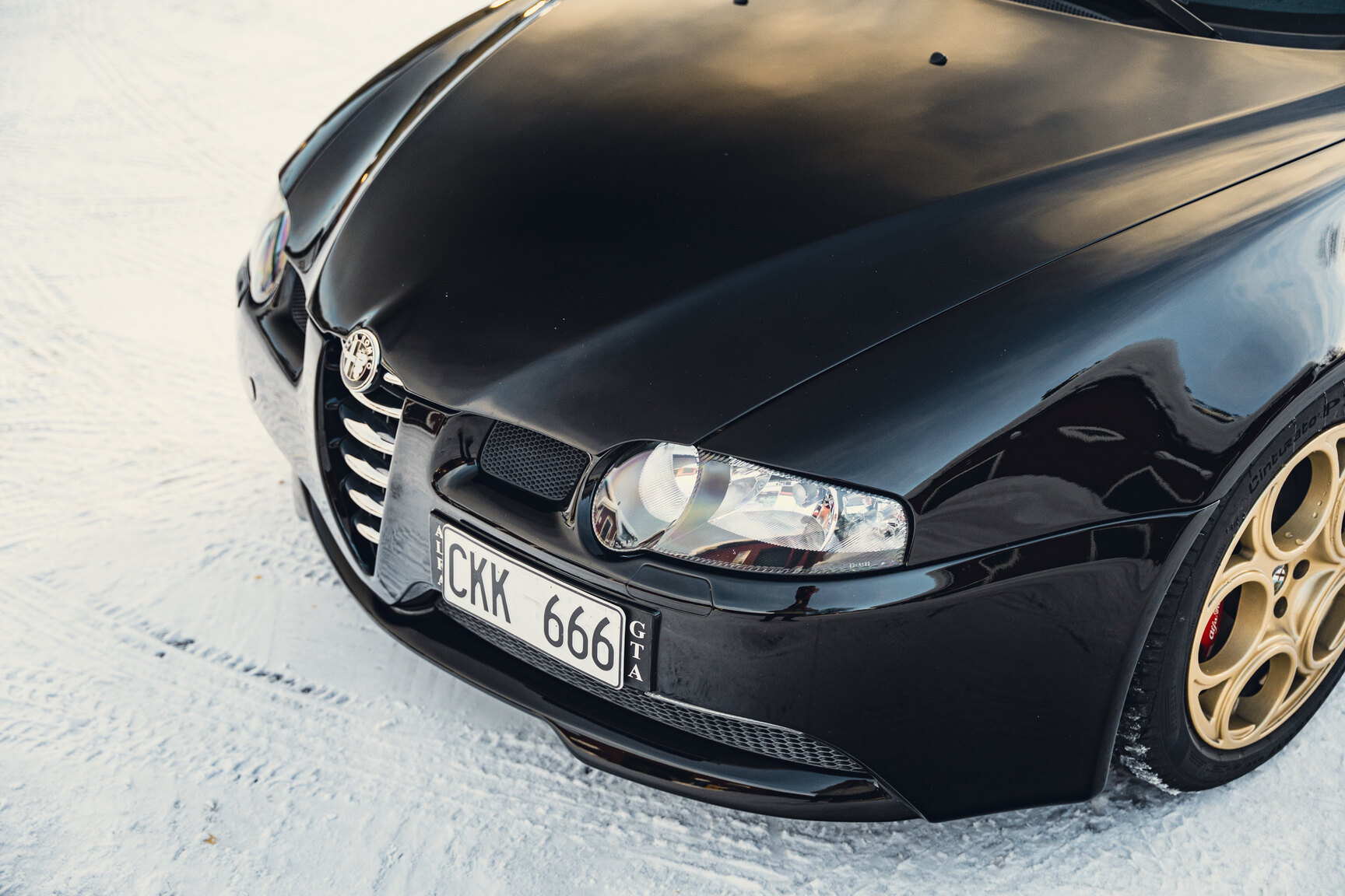 Exteriörbild på 2003 Alfa Romeo 147 GTA