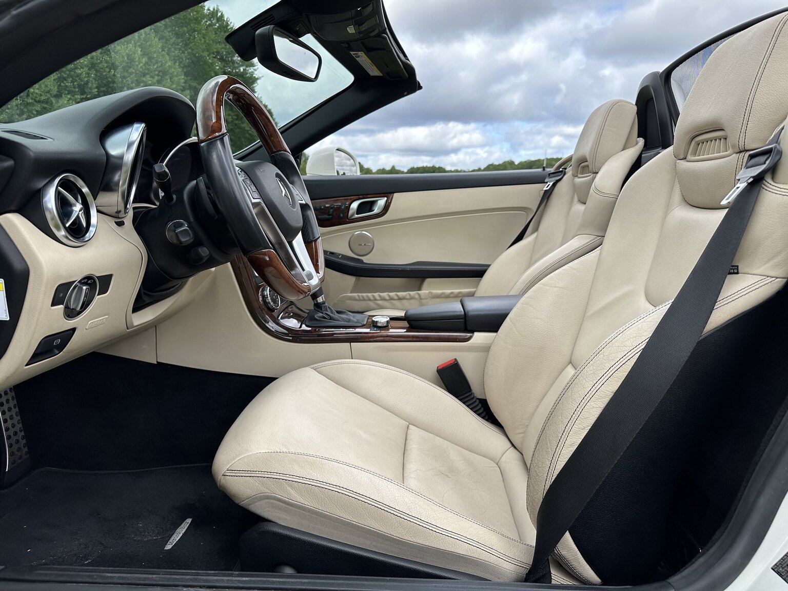 Interiörbild 2012 Mercedes-Benz SLK 350