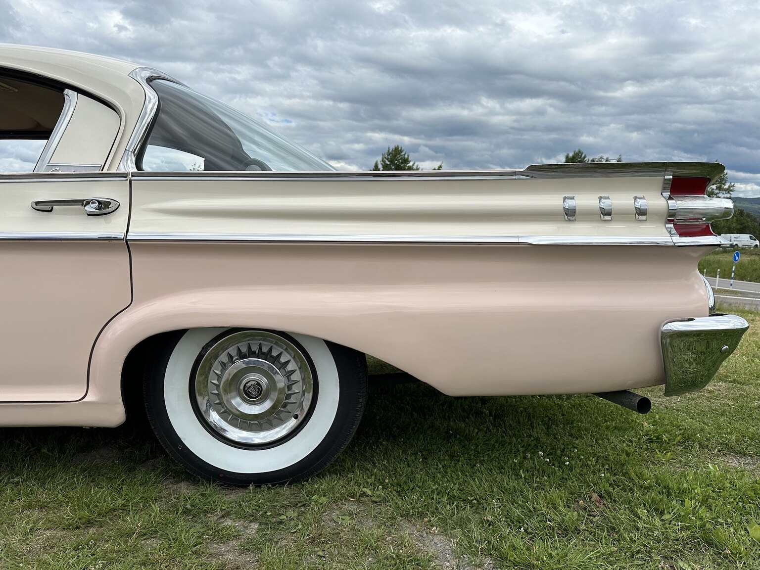 Exterior image of 1959 Mercury Monterey 4-door Hardtop Cruiser