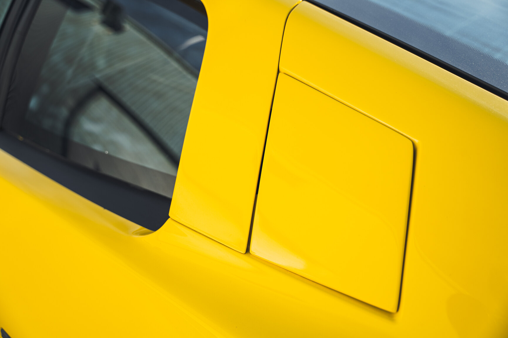 Exterior image of 1989 Lotus Esprit Turbo SE