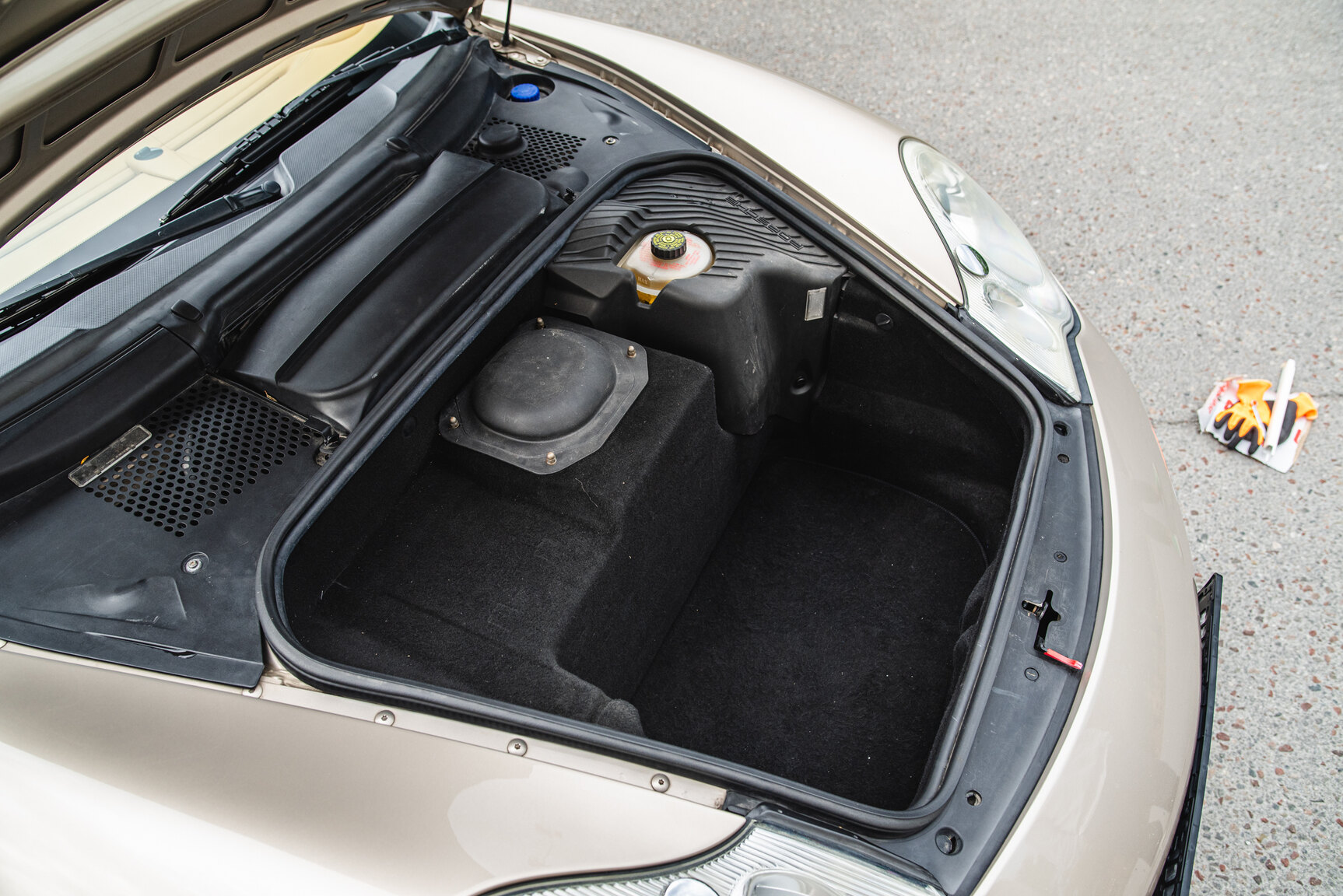 Interior image of 2004 Porsche 911 Carrera 4