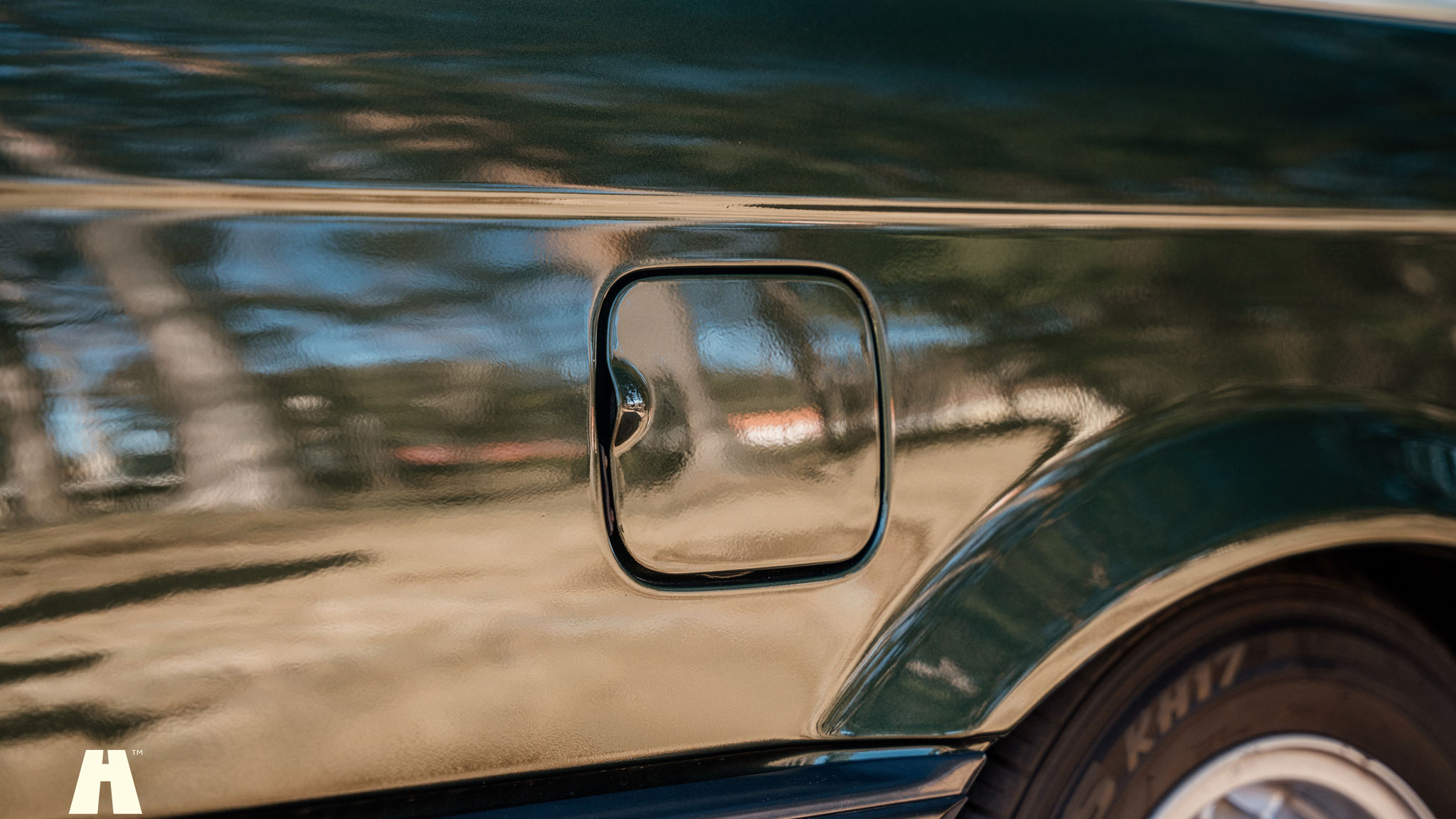 Exterior image of 1988 BMW 325 Coupé (40)