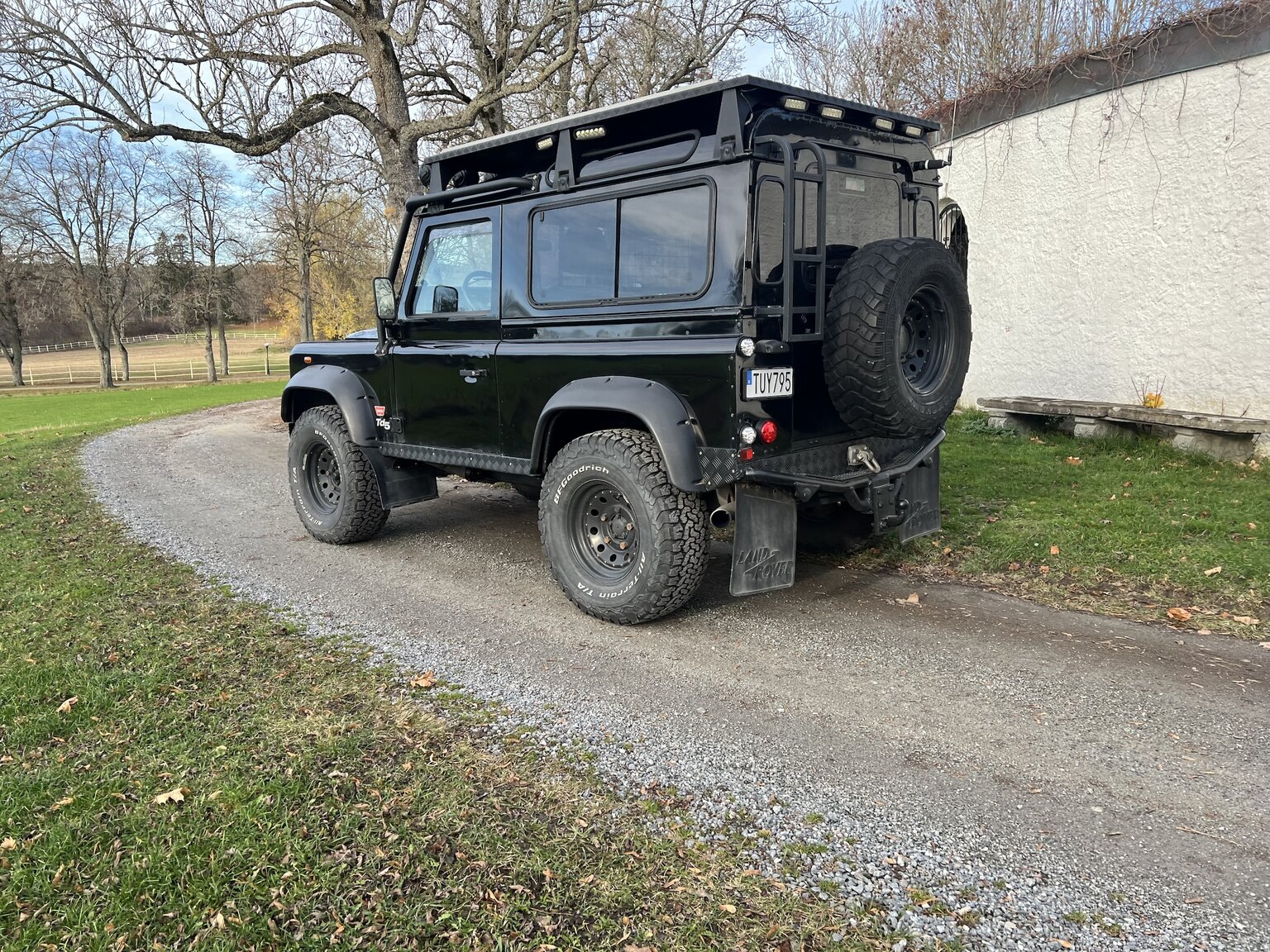 Exteriörbild på 2002 Land Rover Defender 90 2.5 Td5