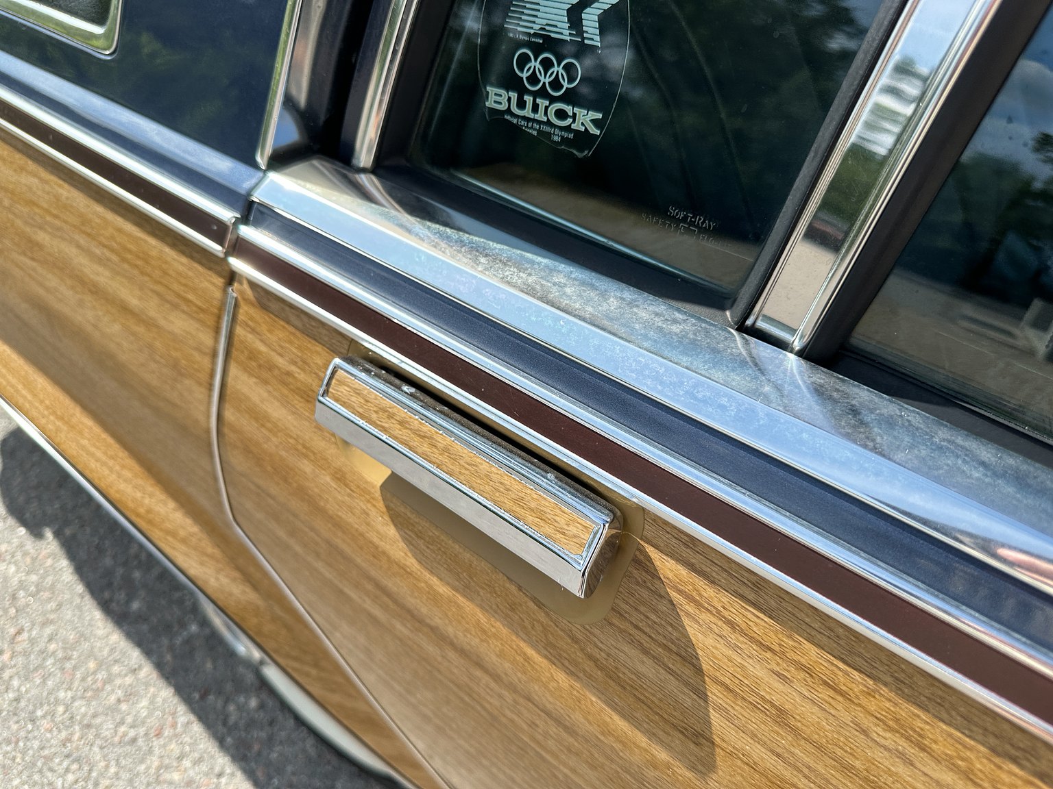 Exterior image of 1983 Buick Electra Estate Wagon 5.0