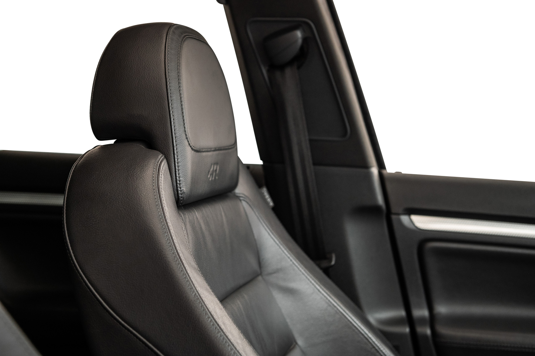 Innenraumfoto von 2006 Volkswagen Golf R32 (4)