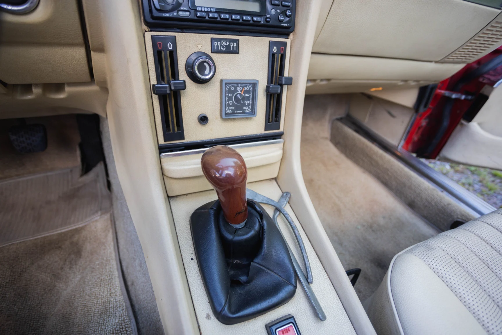 Innenraumfoto von 1975 Mercedes-Benz 280 SL (10)