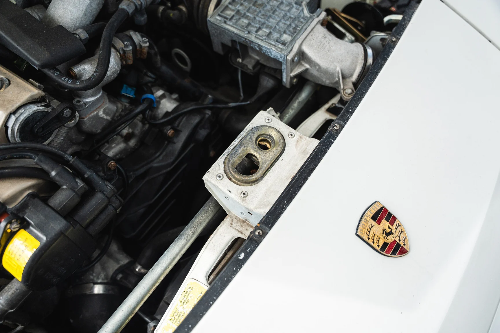 Image of 1990 Porsche 944 S2 Cabriolet  mechanics (15)