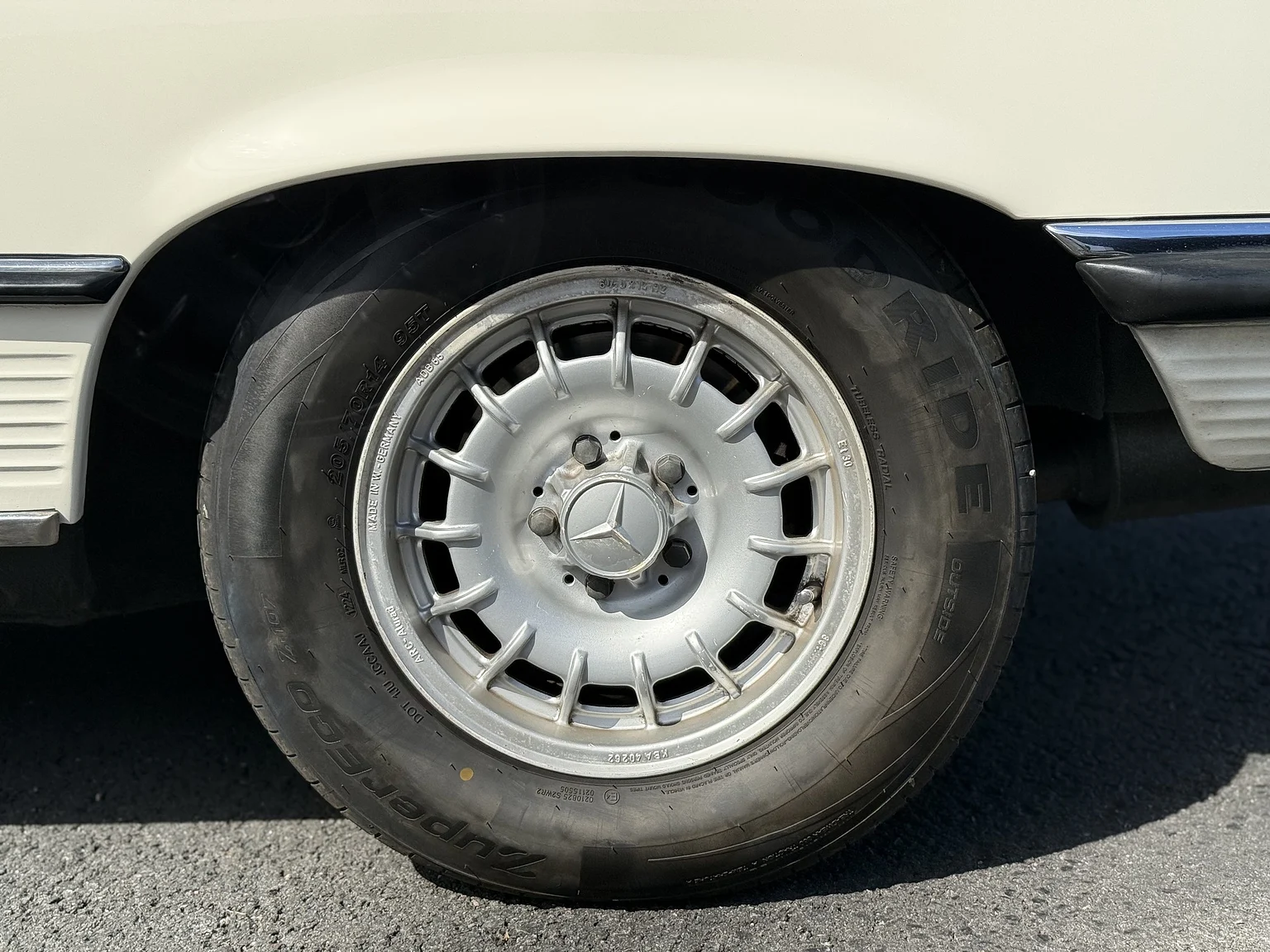 Aussenfoto 1973 Mercedes Benz 350 SL  (19)