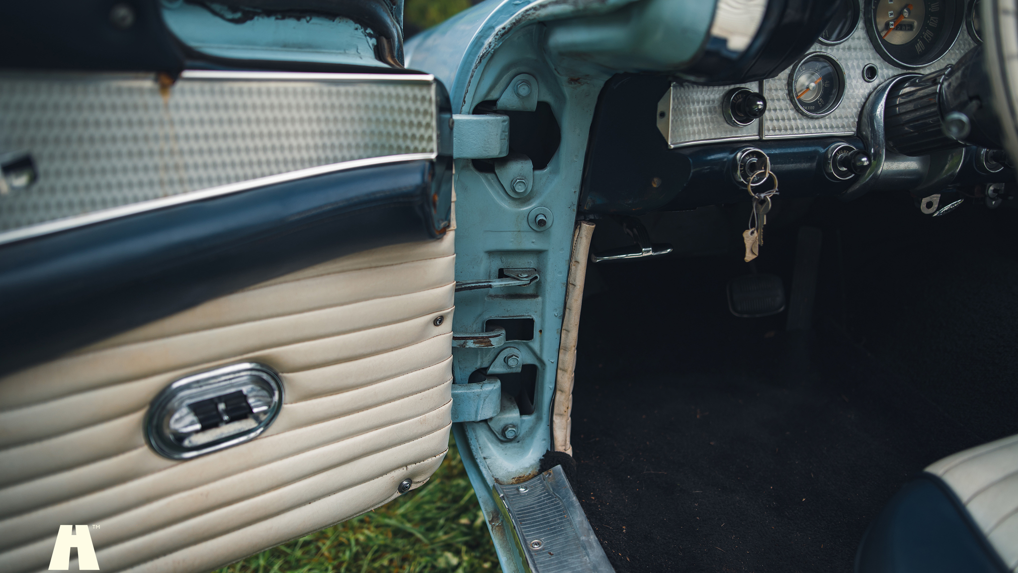 Innenraumfoto von 1957 Ford Thunderbird D-Code