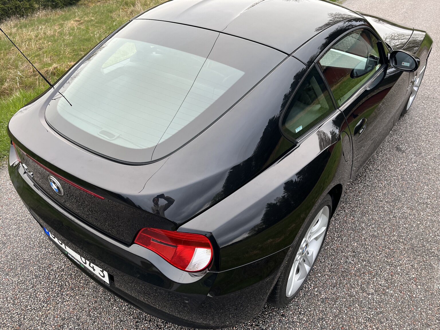 Exterior image of 2007 BMW Z4 3.0Si Coupé