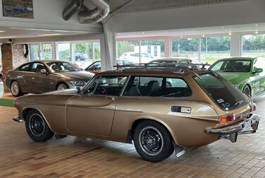 Exteriörbild på 1973 Volvo 1800 ES