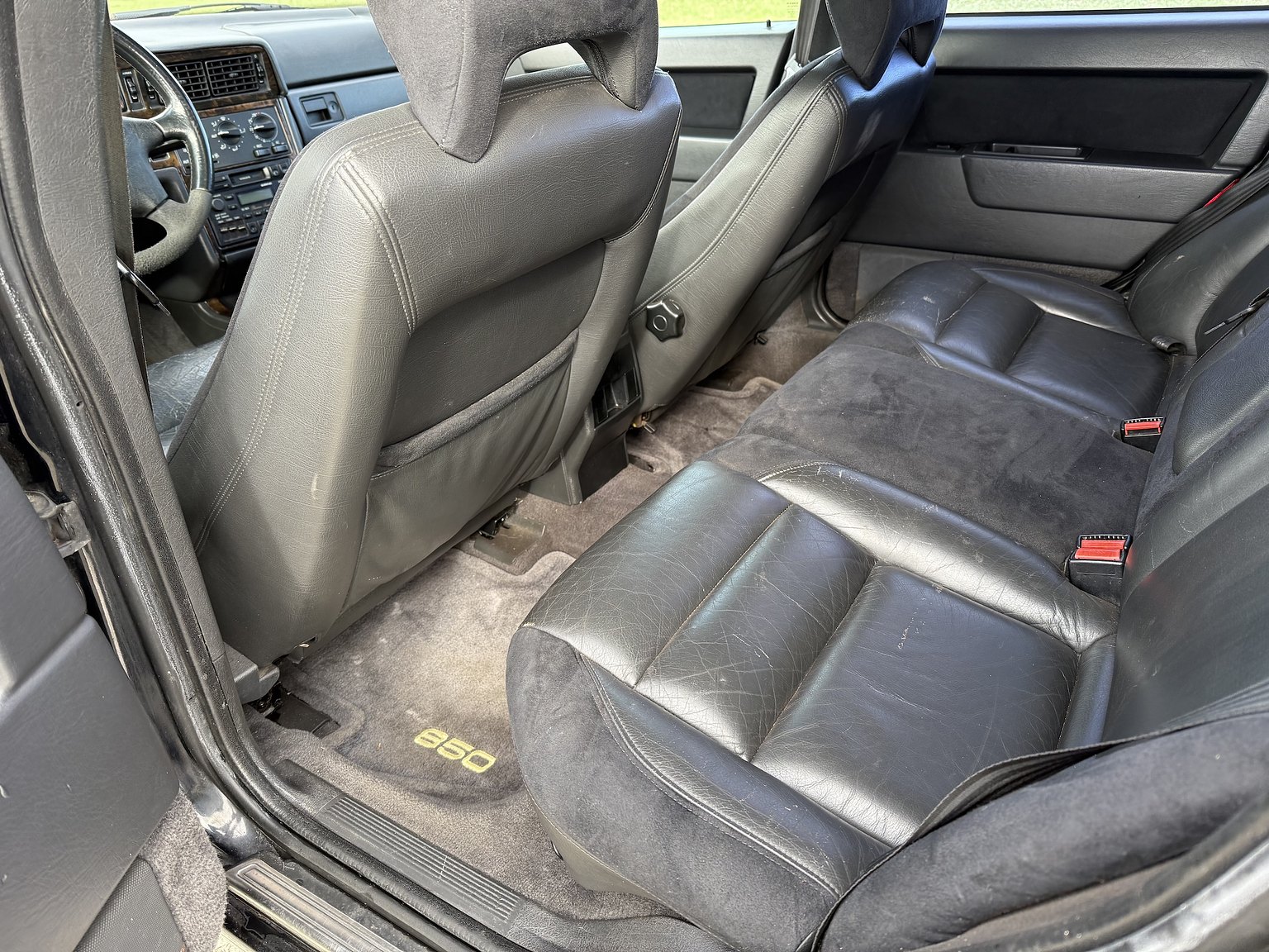 Interior image of 1995 VOLVO 855 T5R T-5R
