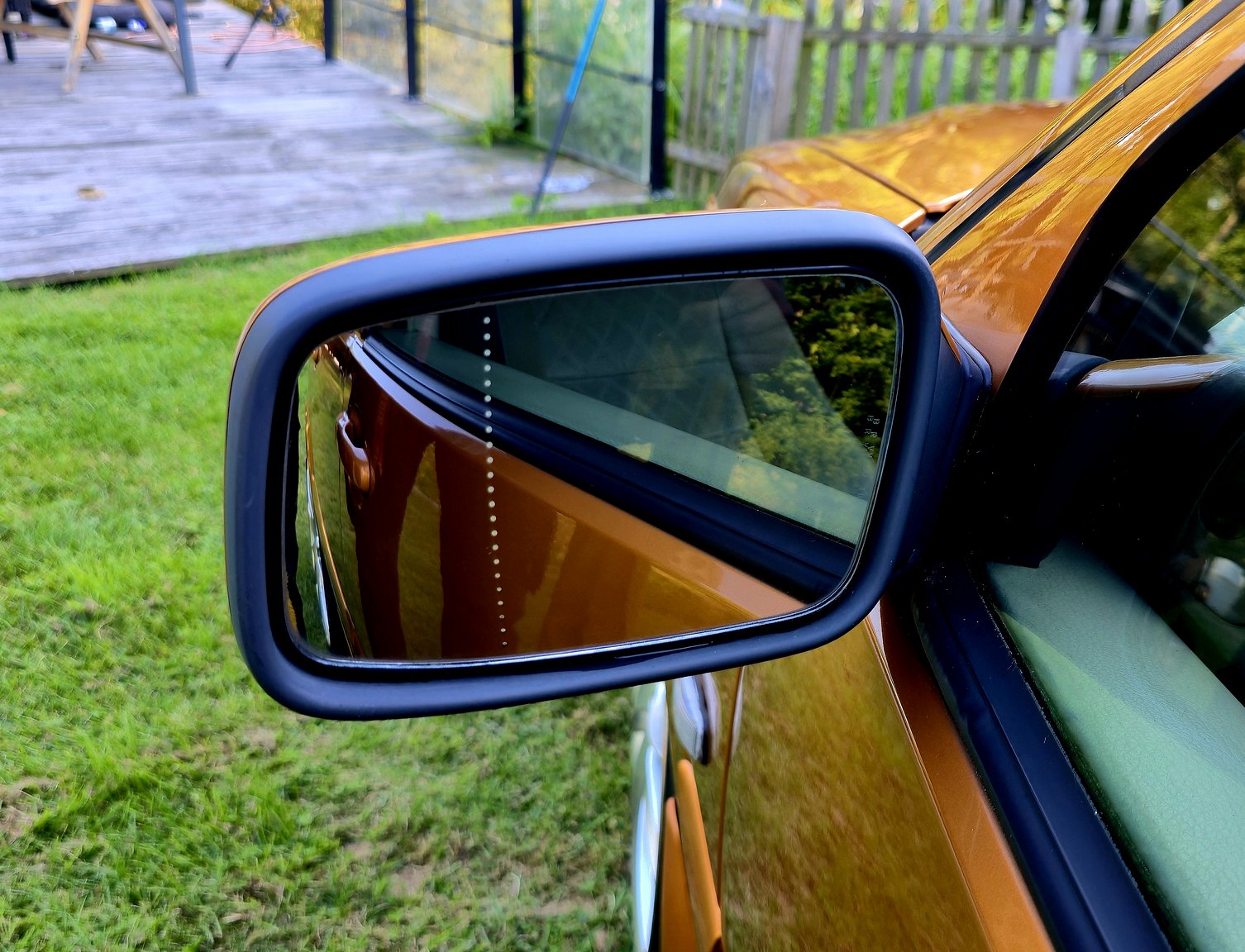Exterior image of 1998 Volvo V70 R 2.3 T Automatisk