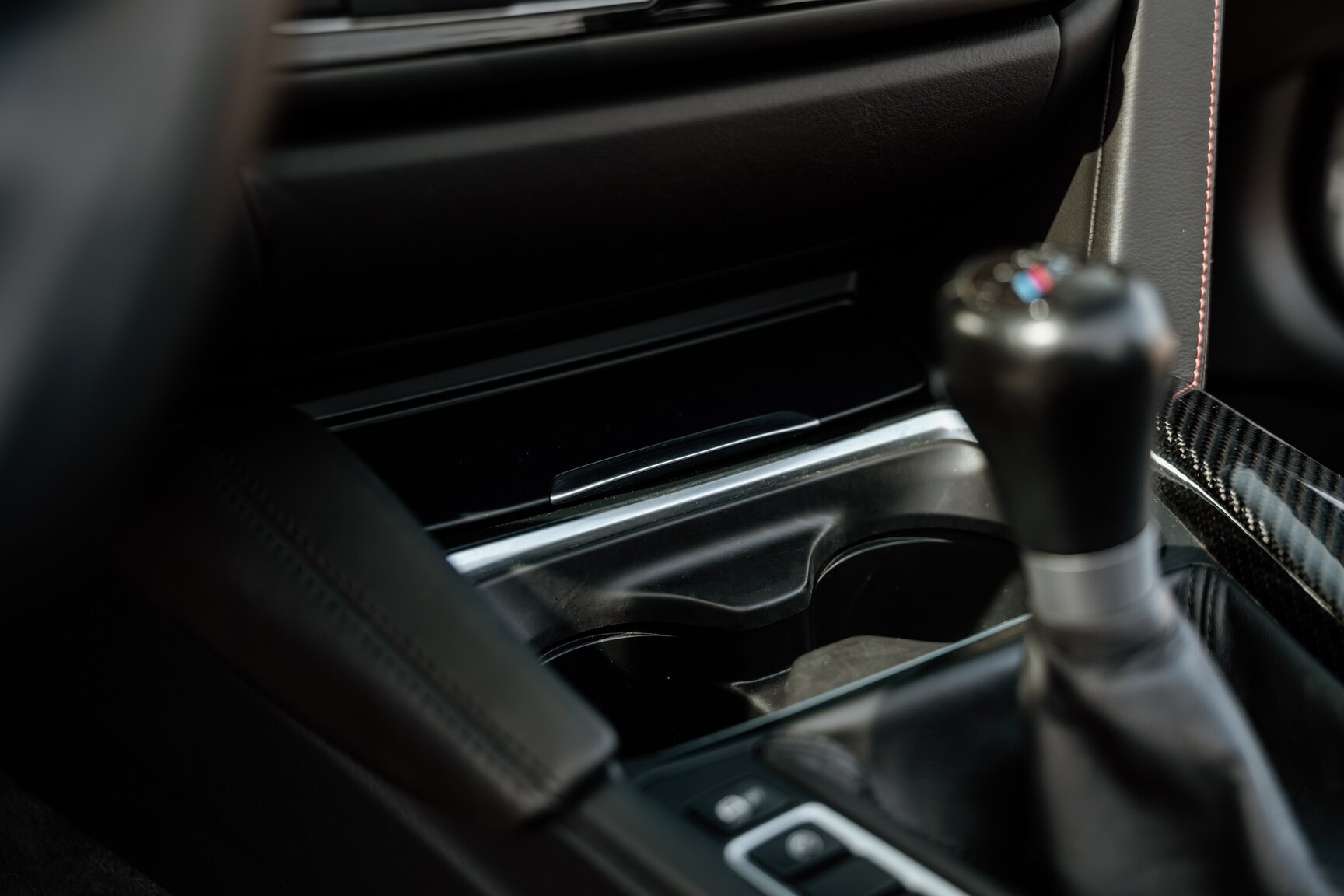 Interior image of 2015 BMW M4 Cabriolet