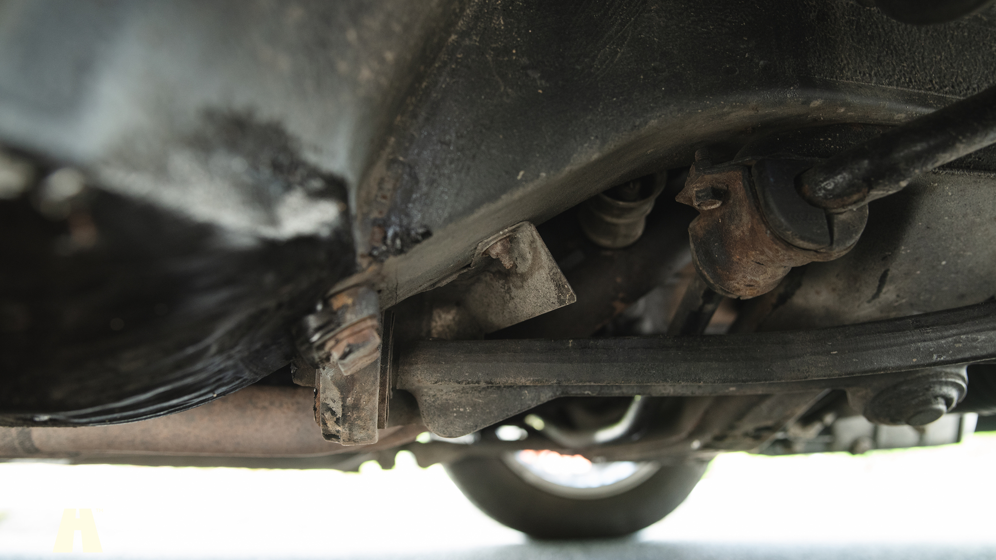 Image of 1990 BMW 320i Cabrio mechanics