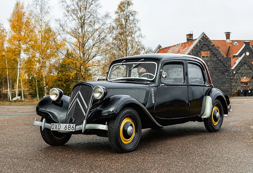 1951 Citroën Berline 11 Sport OXD686