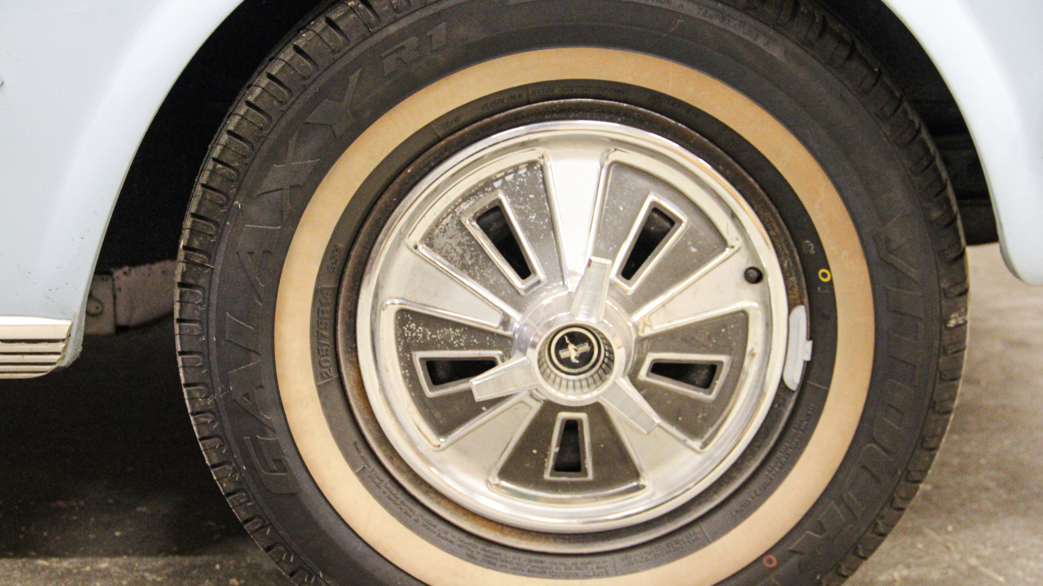 Exteriörbild på 1966 Ford Mustang 289 Hardtop (16)