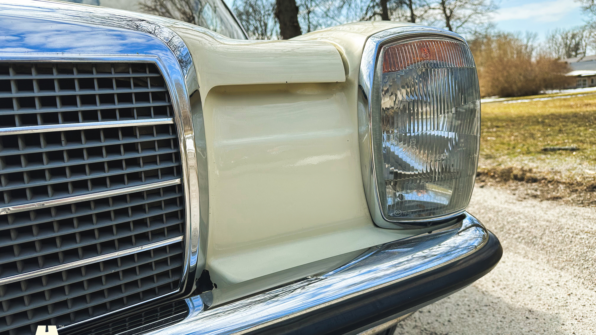 Exteriörbild på 1972 Mercedes-Benz 200