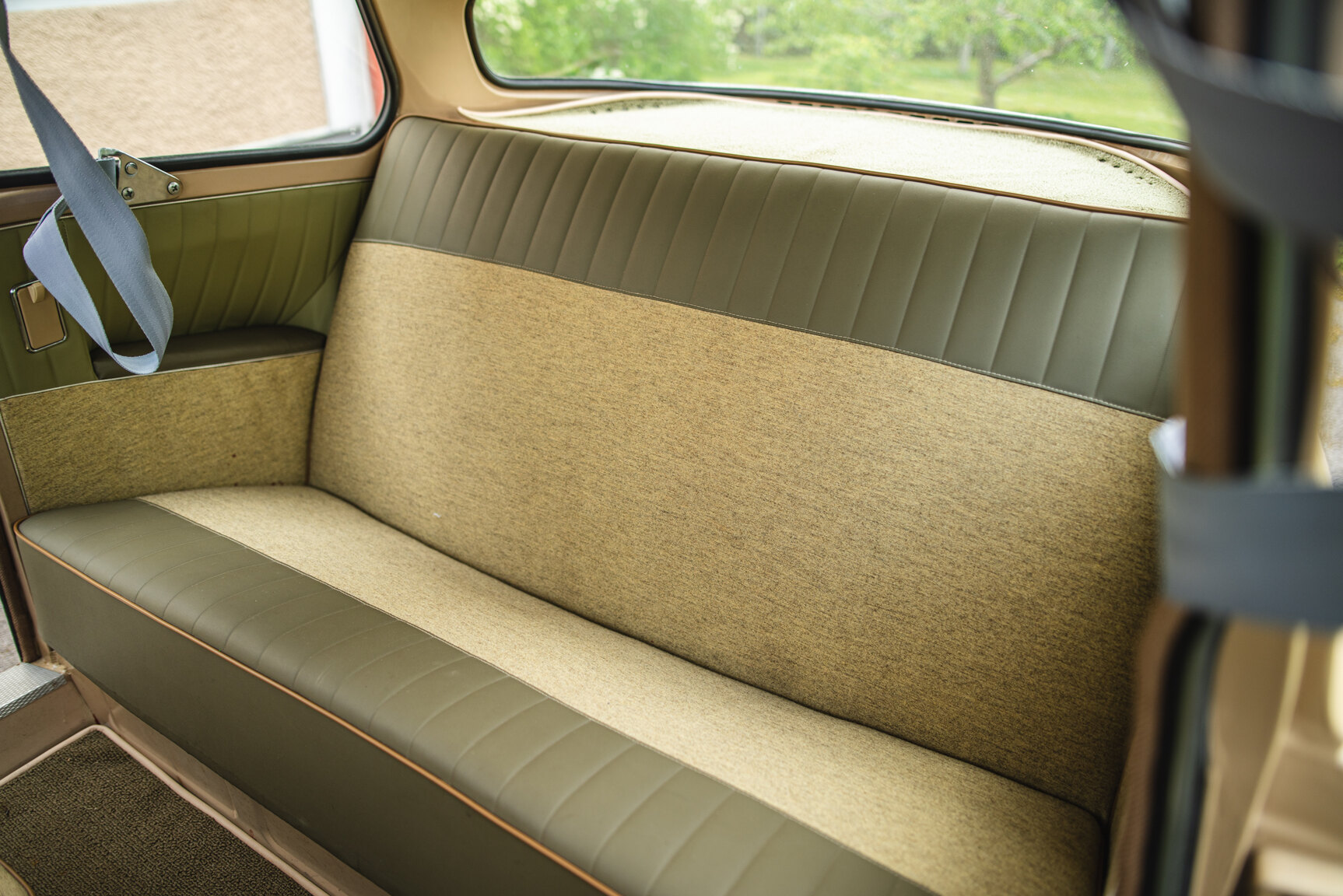 Interior image of 1961 SAAB 96 De Luxe 