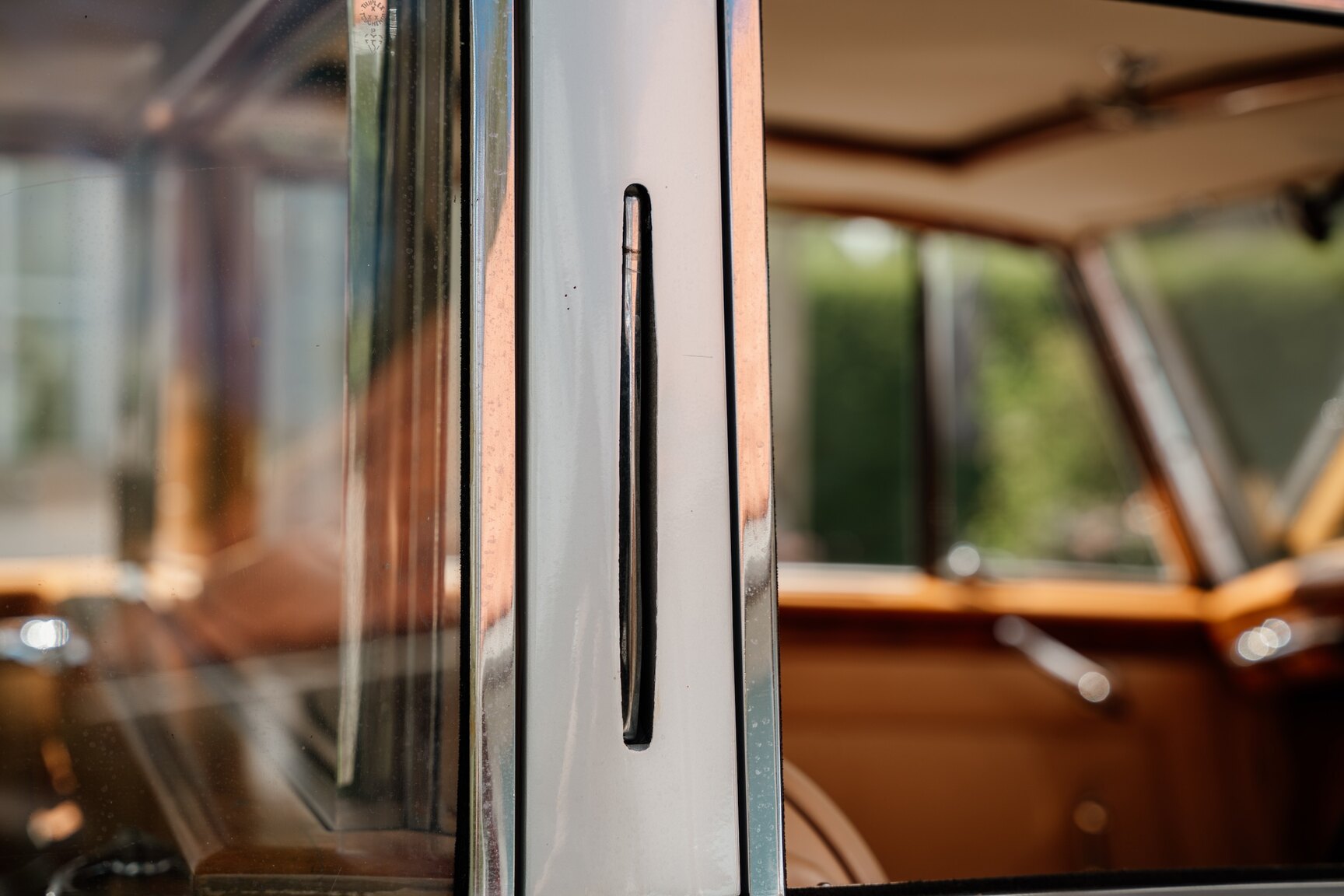Exterior image of 1949 Rolls Royce Silver Wraith