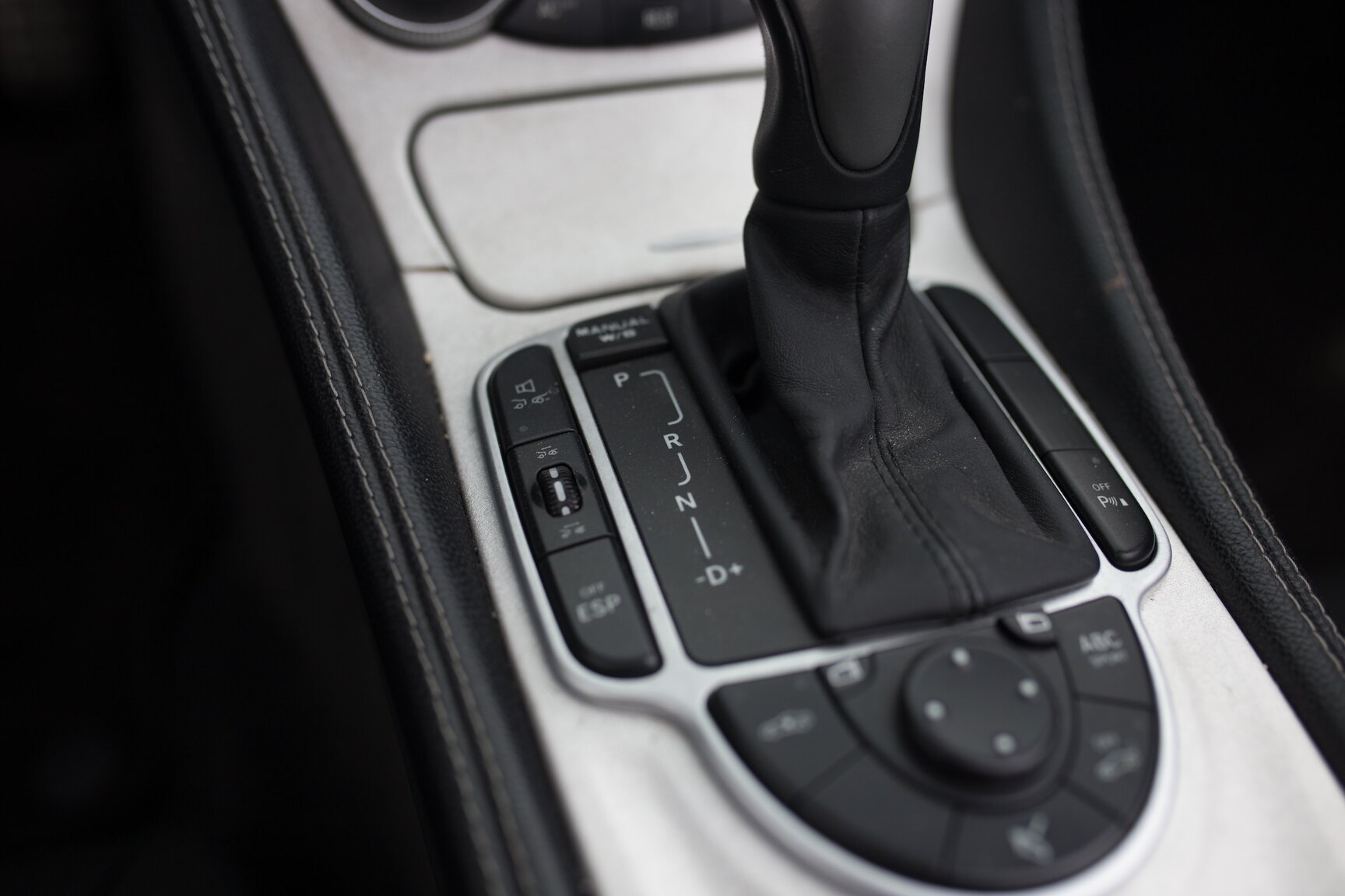 Innenraumfoto von 2002 Mercedes-Benz SL55 AMG