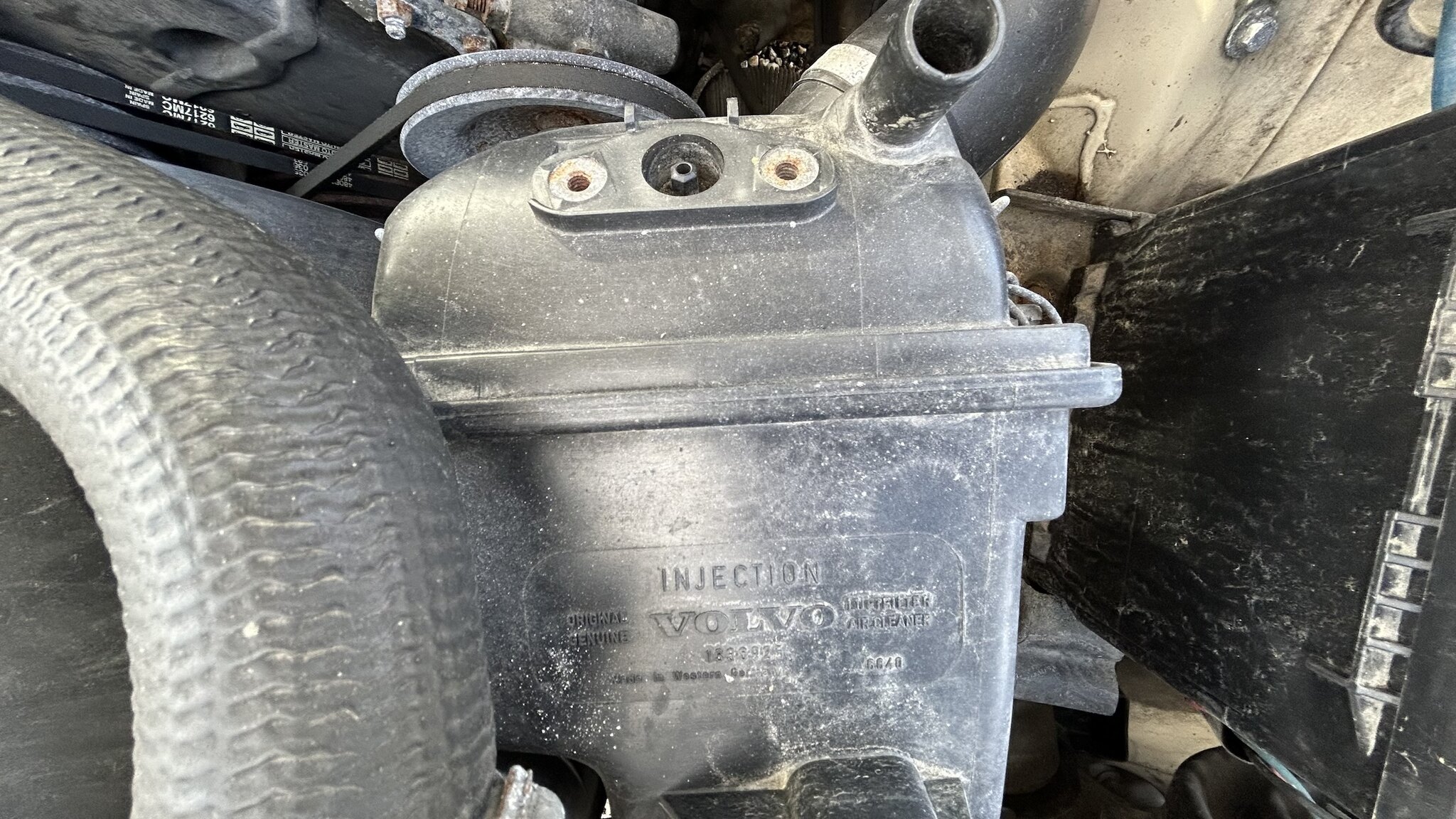 Image of 1987 Volvo 244 mechanics