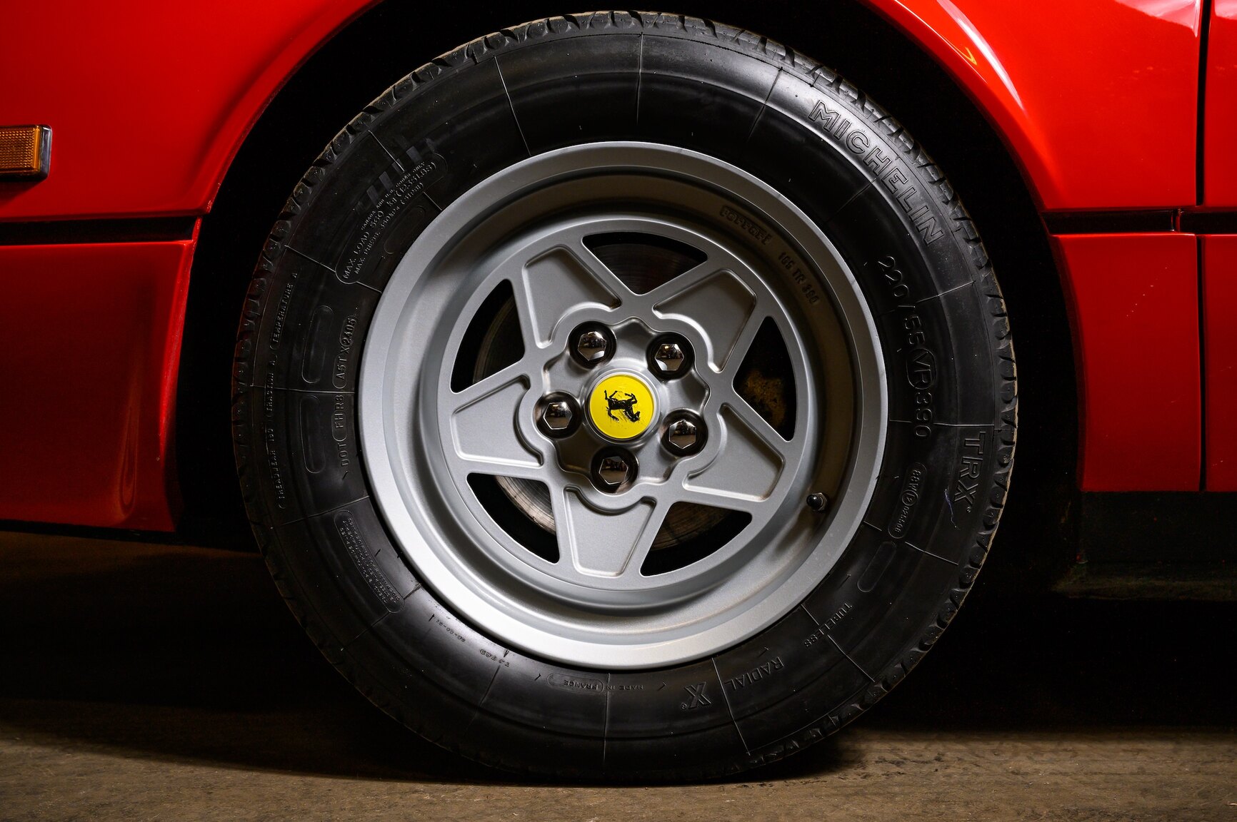 Exteriörbild på 1982 Ferrari 308 GTSI