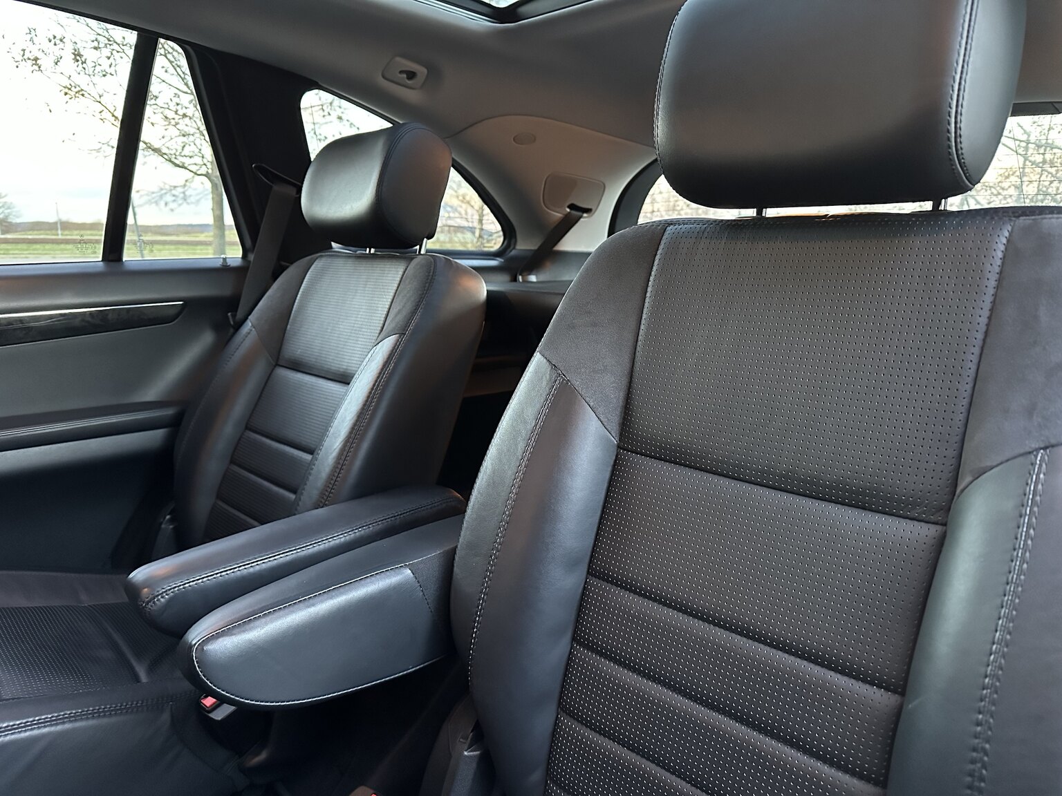 Interiörbild 2007 Mercedes-Benz R63 AMG