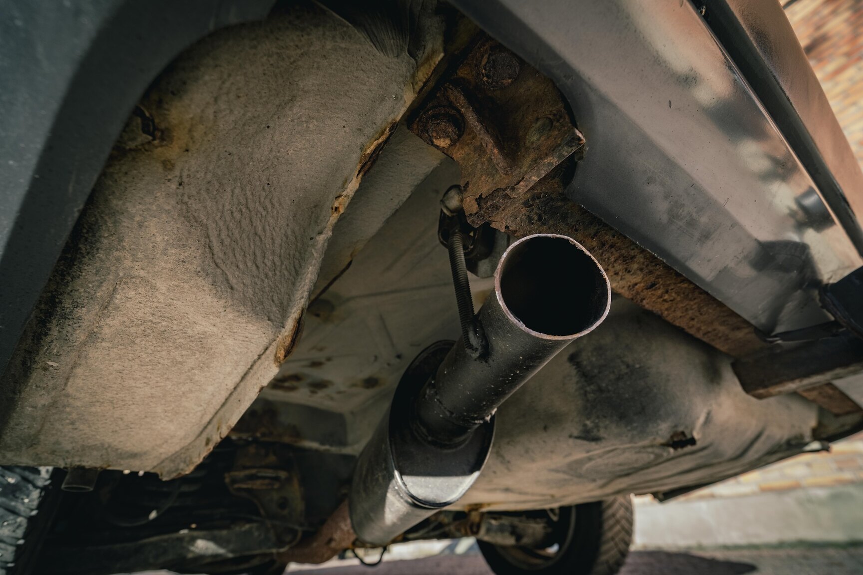 Image of 1991 Mercedes-Benz 300E-24 mechanics (15)