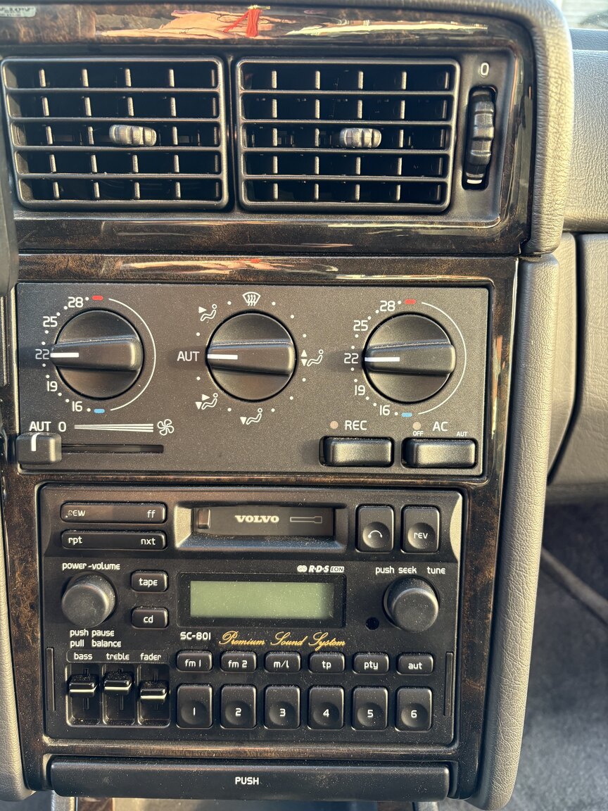 Interior image of 1996 Volvo 850 R