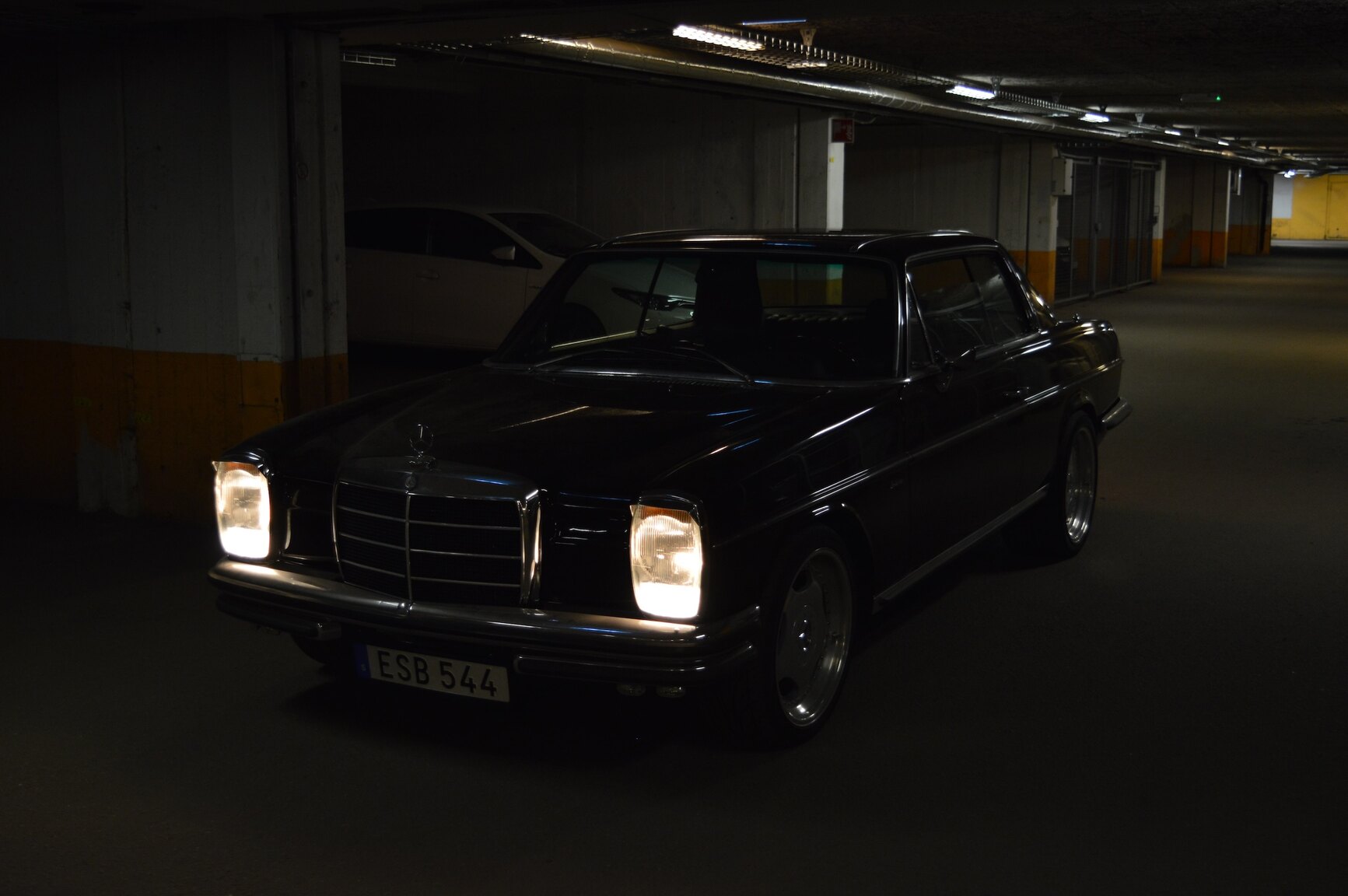 Exteriörbild på 1969 Mercedes-Benz 250 C "Lorinser"