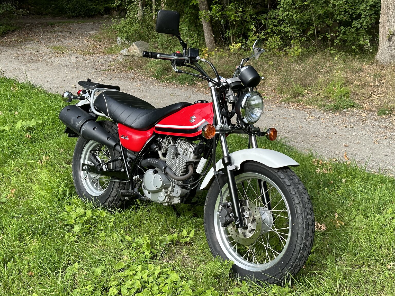 Exterior image of 2013 Suzuki RV125 Van Van