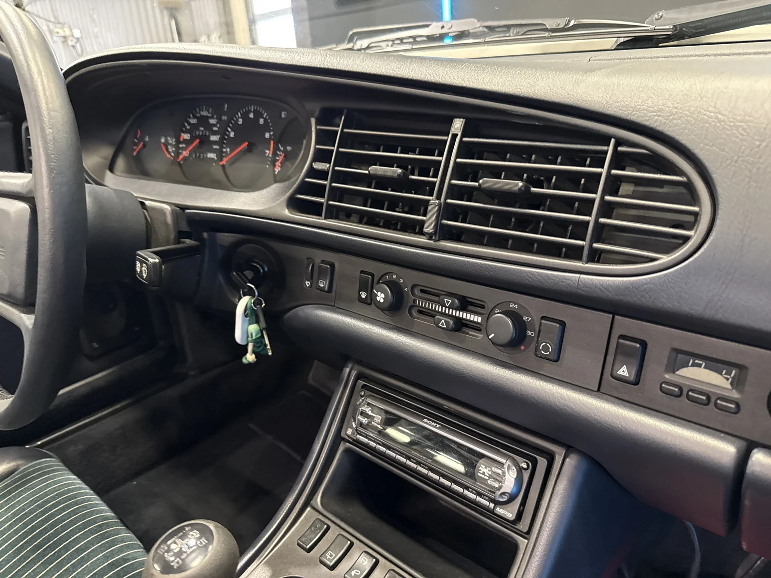 Innenraumfoto von 1989 Porsche 944 2.7 (54)