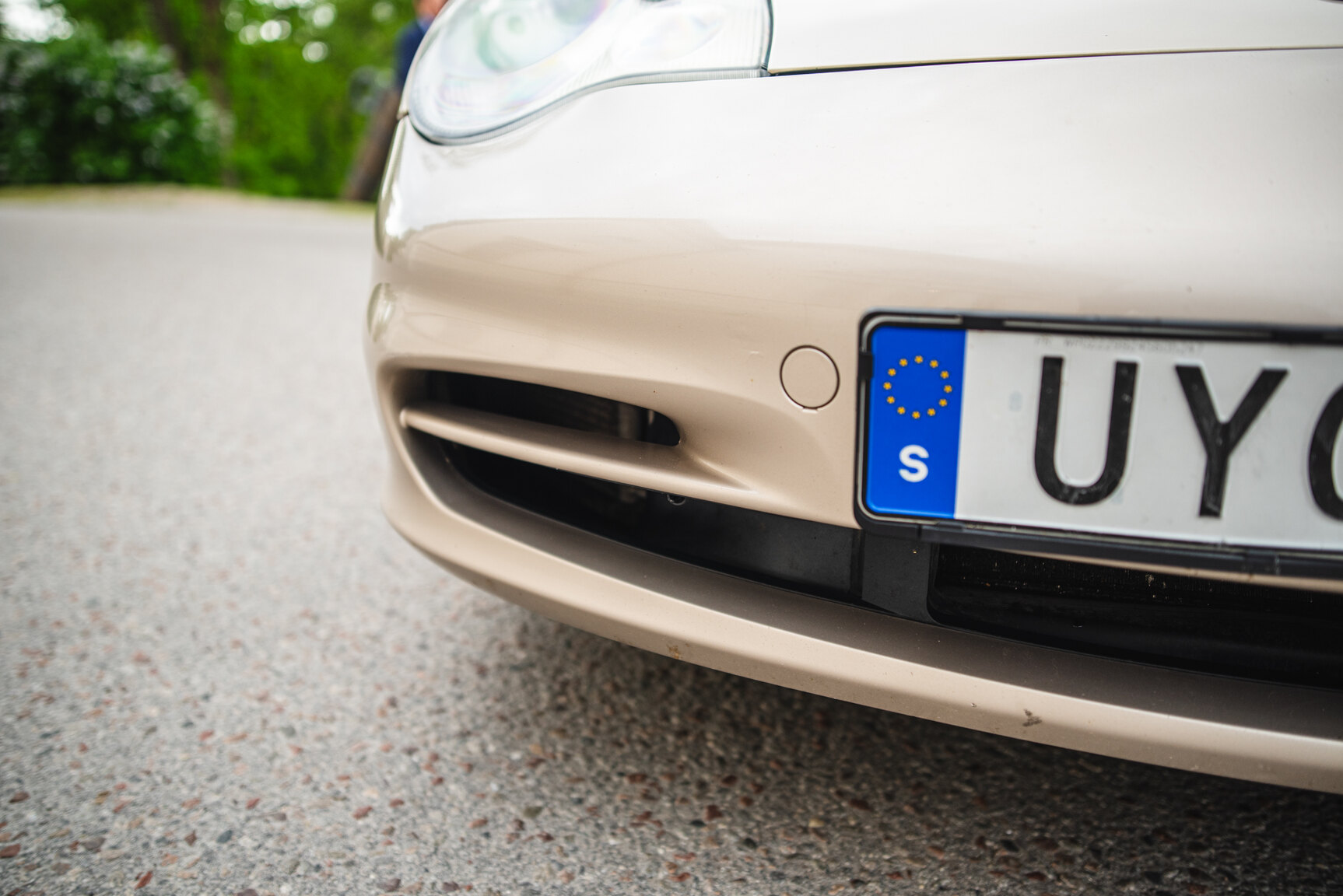 Exterior image of 2004 Porsche 911 Carrera 4