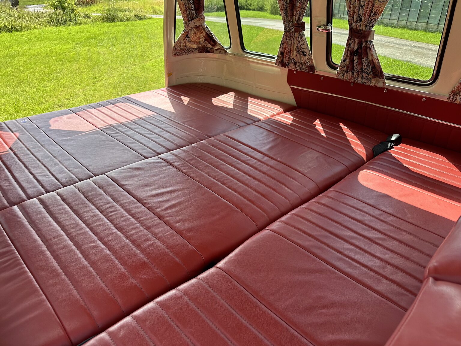 Interior image of 1969 Volkswagen T1 (54)