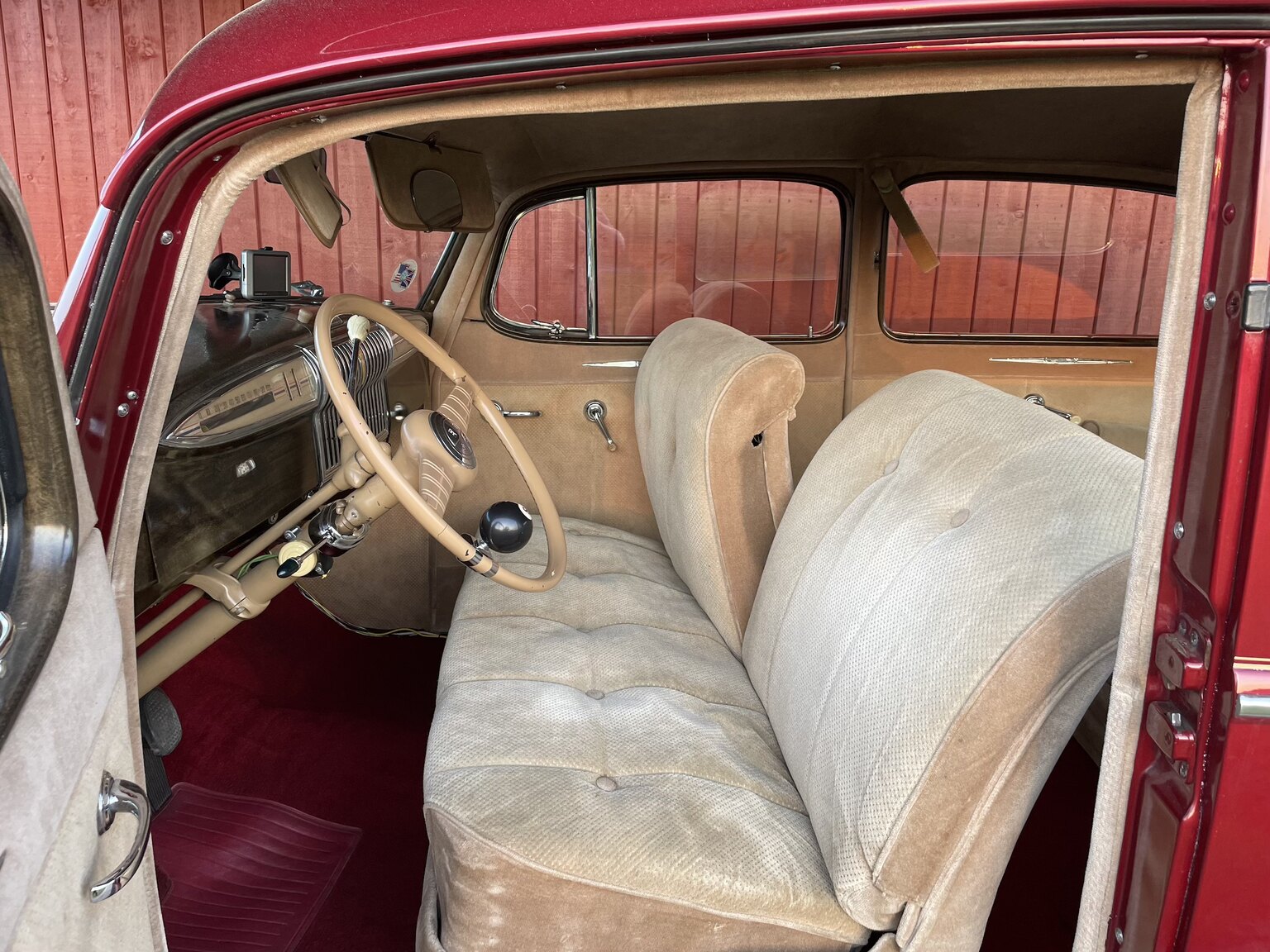 Interior image of 1940 Hudson Modell 40 Traveller Brougham 