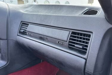 Interior image of 1993 BMW 325 I CABRIO 