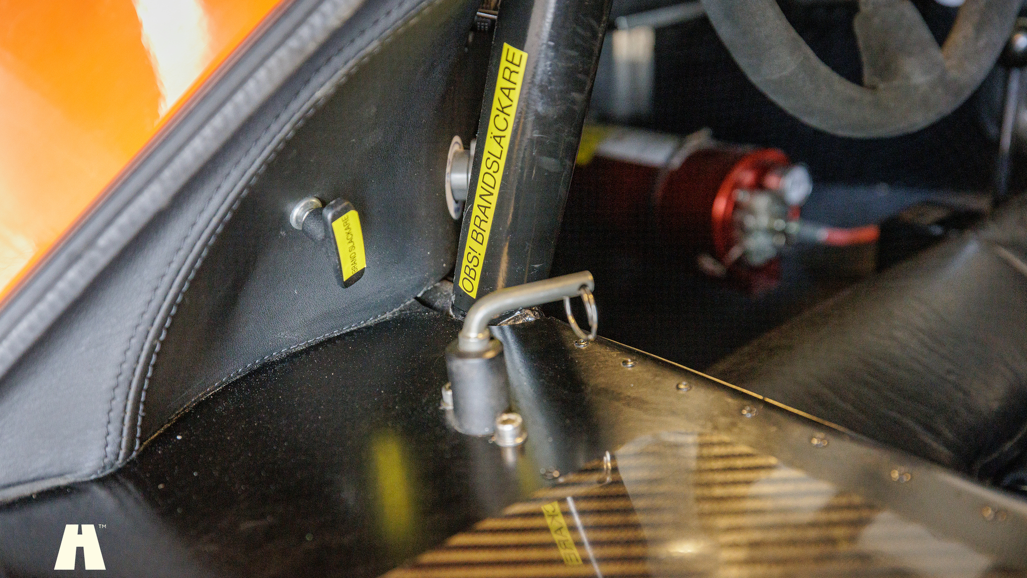 Interiörbild 2006 Ultima GTR (32)