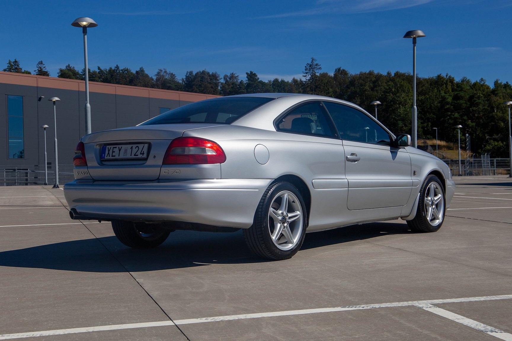Exterior image of 1999 Volvo C70 2.5 T Manuell