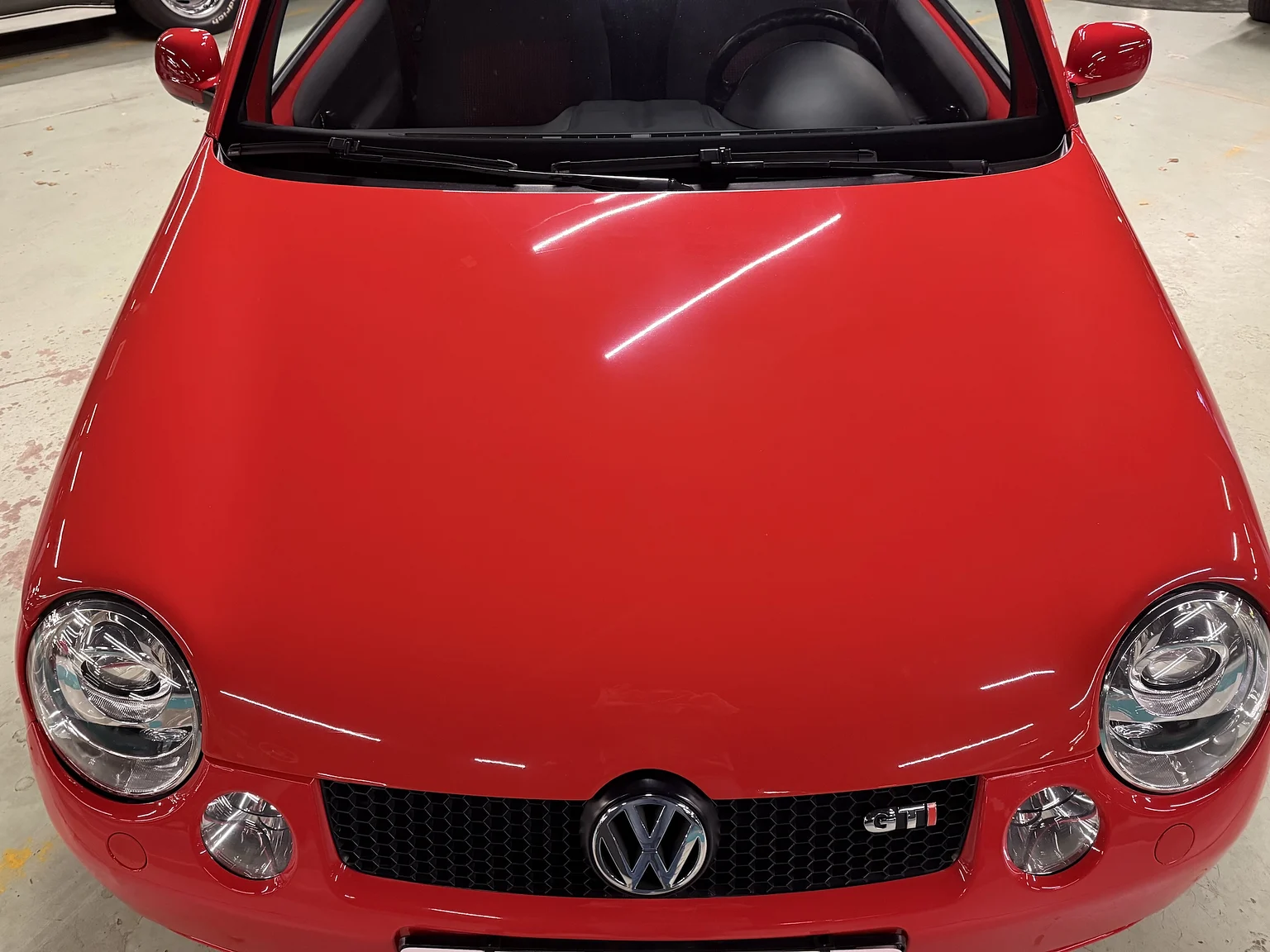 Exterior image of 2000 VW LUPO GTI 2001 (9)