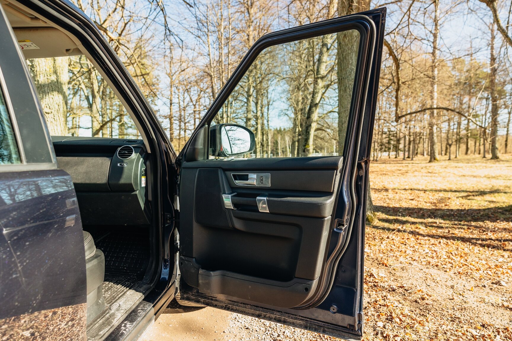 Innenraumfoto von 2015 Land Rover Discovery 3.0 TDV6
