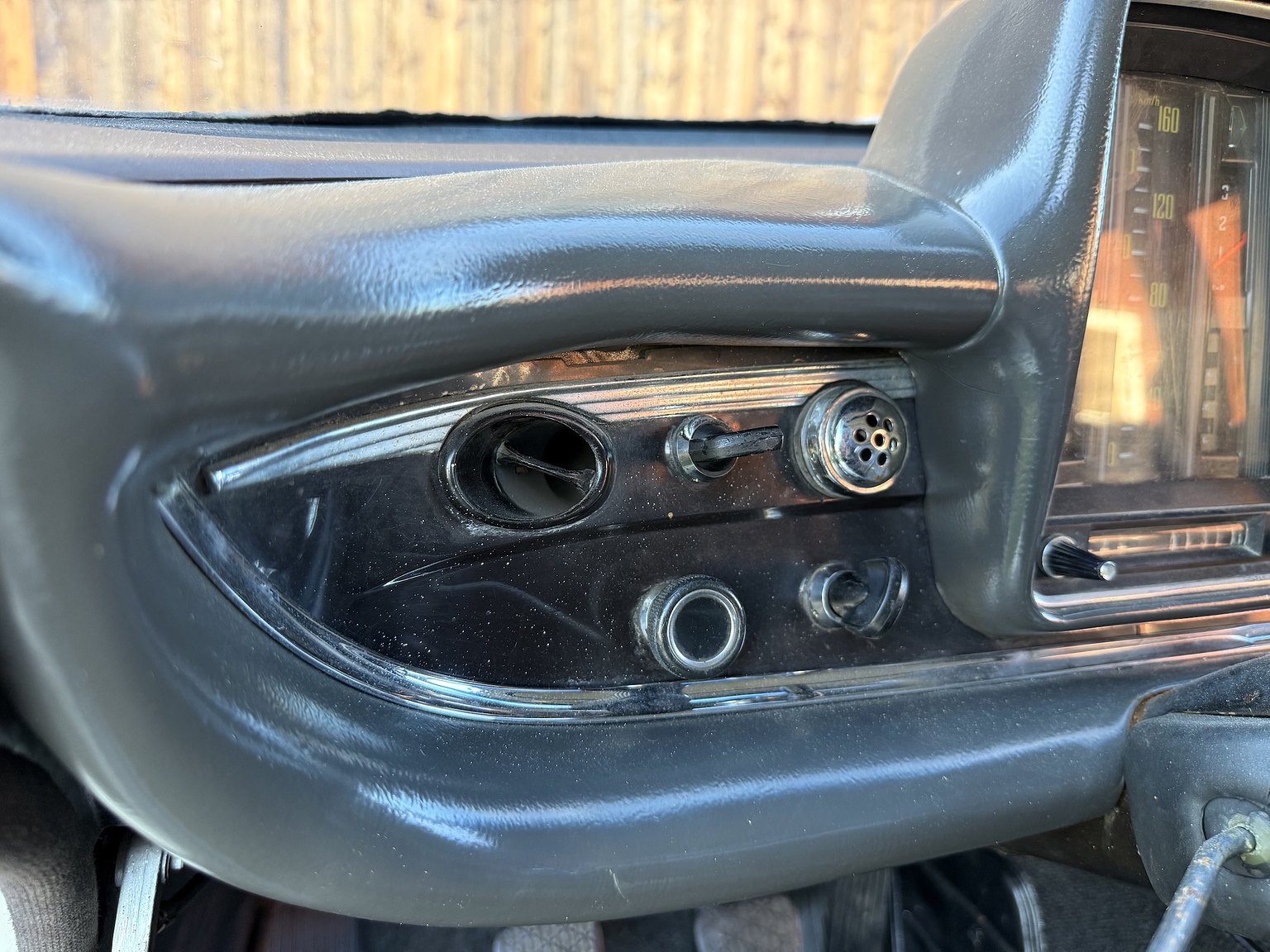Interiörbild 1967 Mercedes-Benz 200D Safari